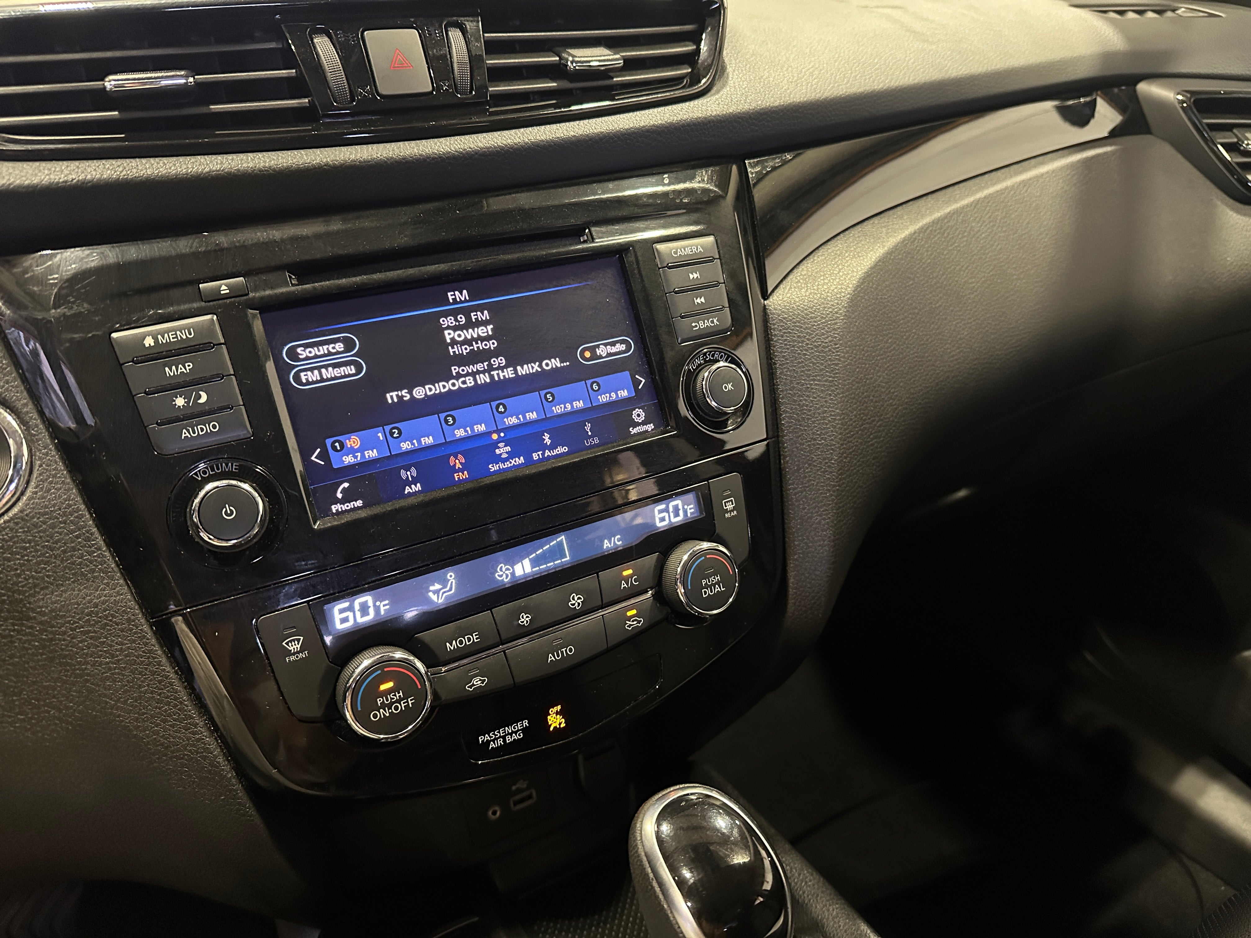 2021 Nissan Rogue Sport SL 3