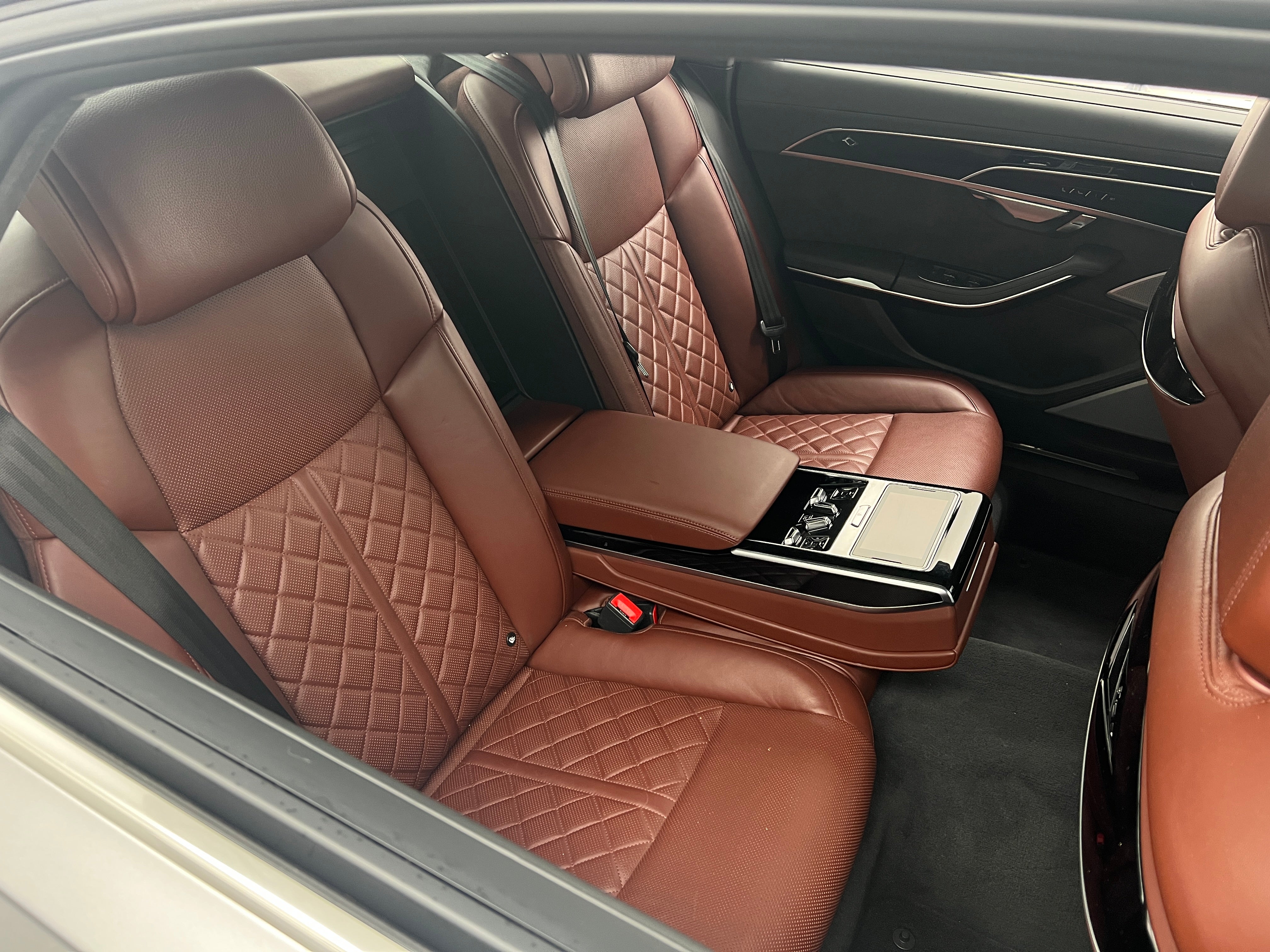 2020 Audi S8  5