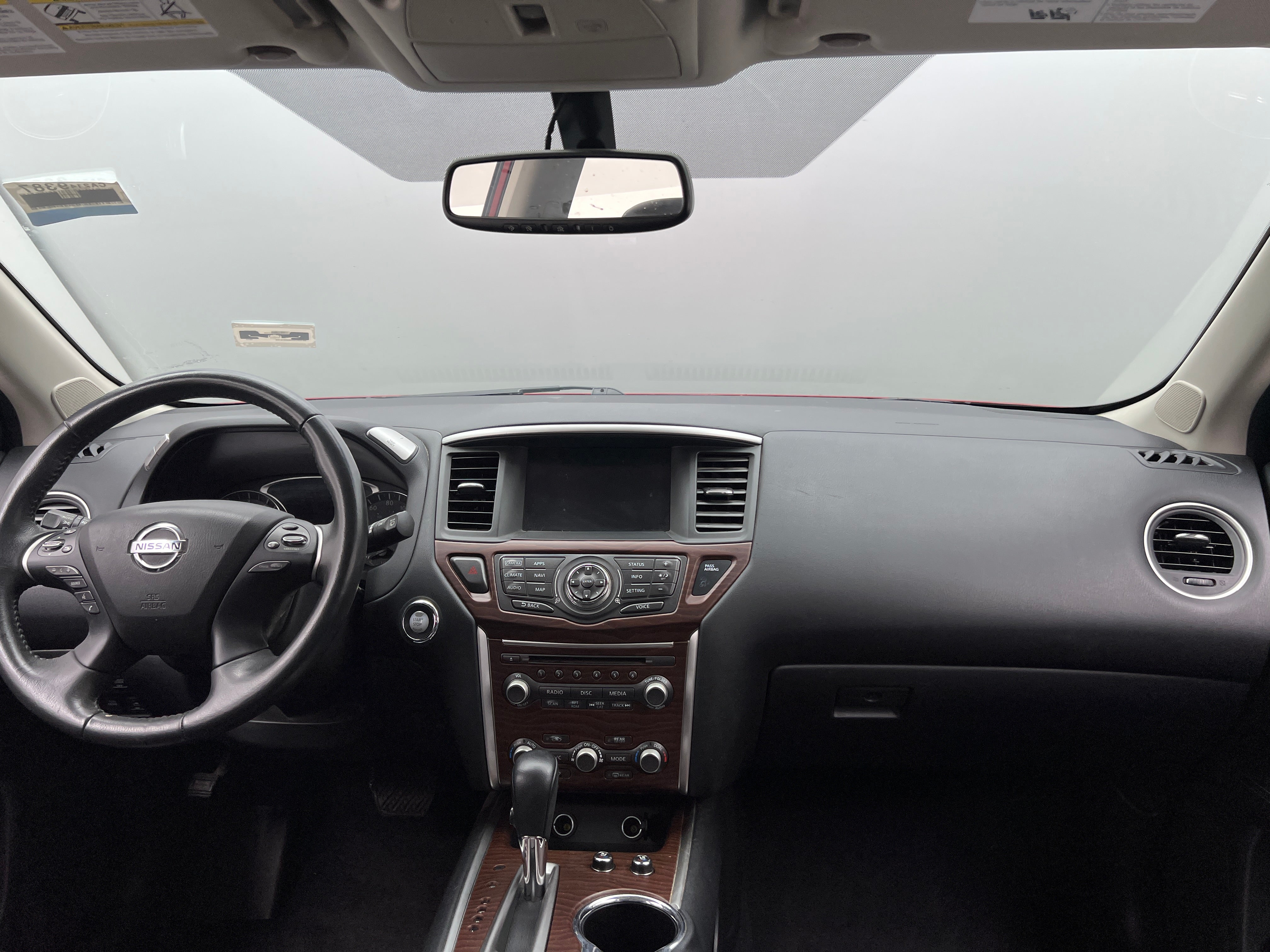 2017 Nissan Pathfinder Platinum 2