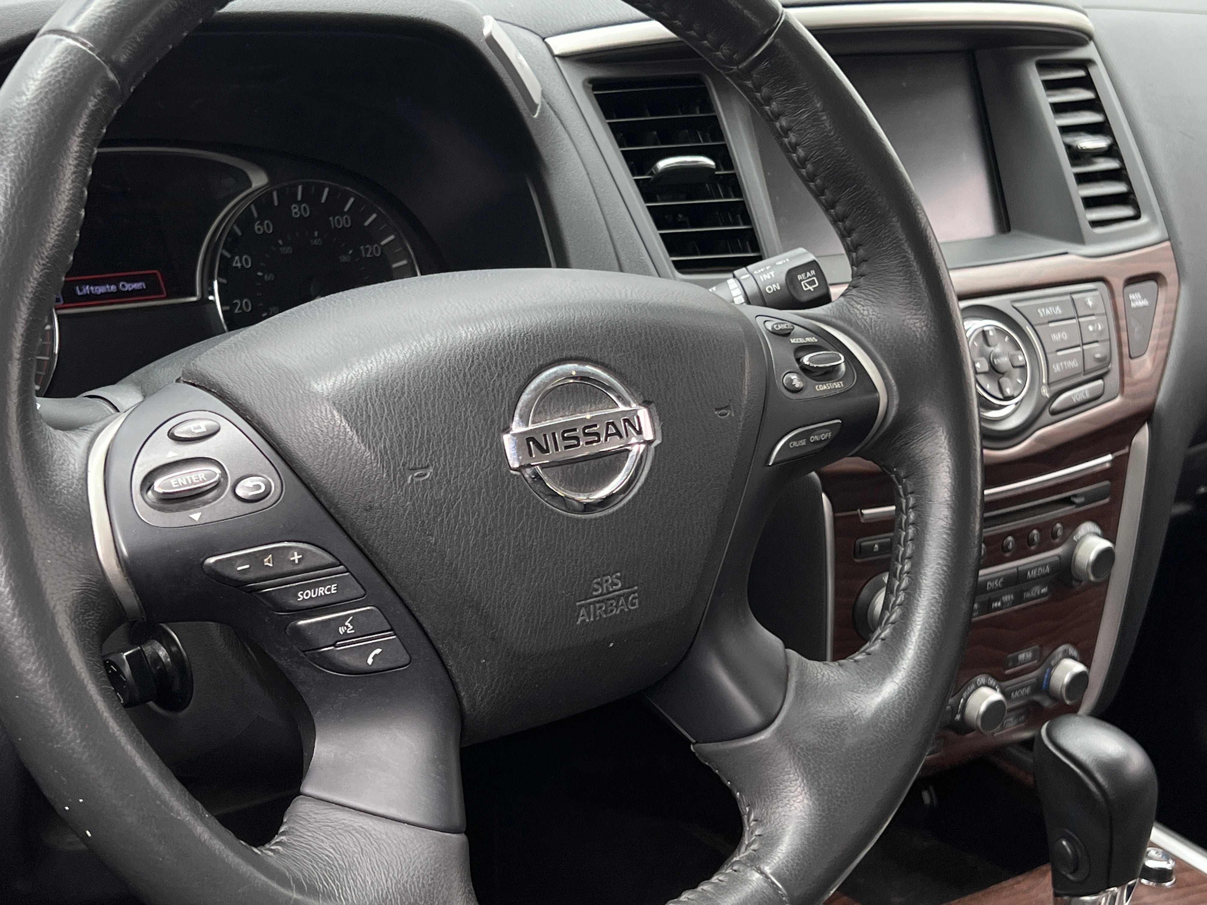 2017 Nissan Pathfinder Platinum 4