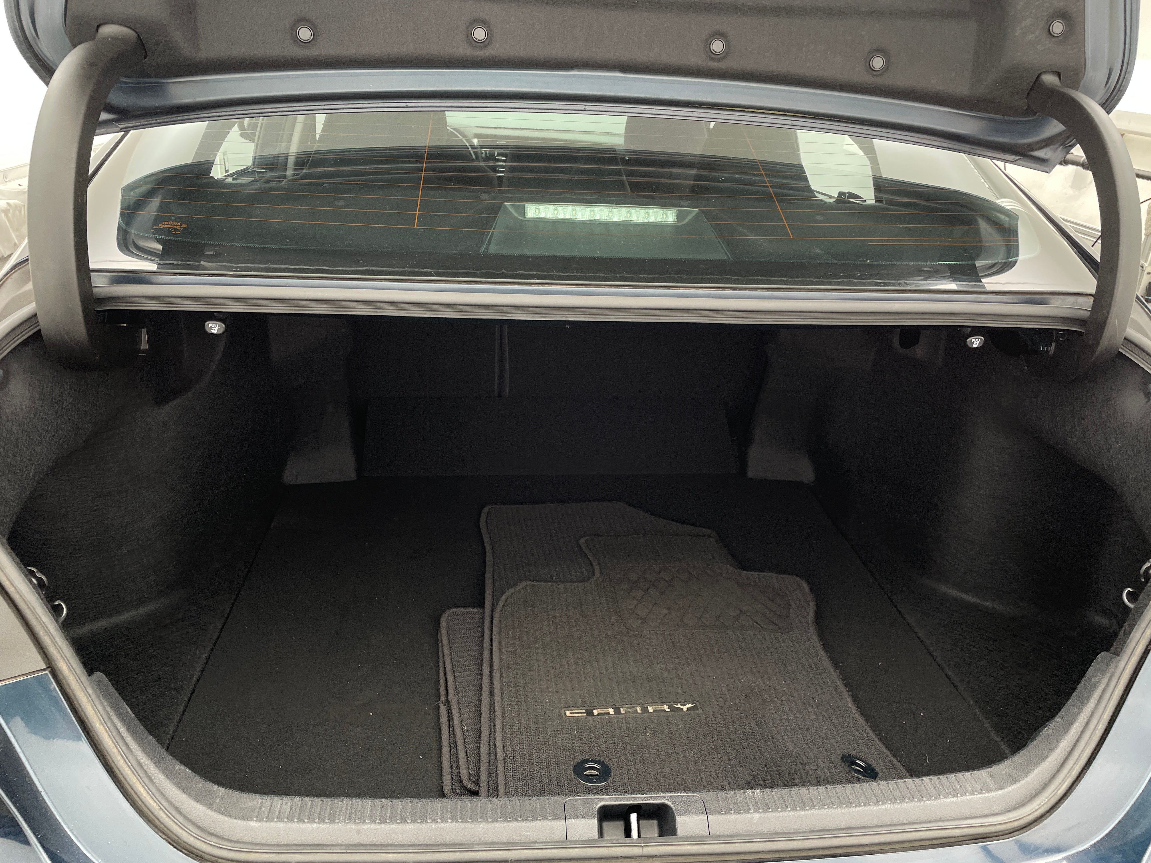 2019 Toyota Camry LE 7