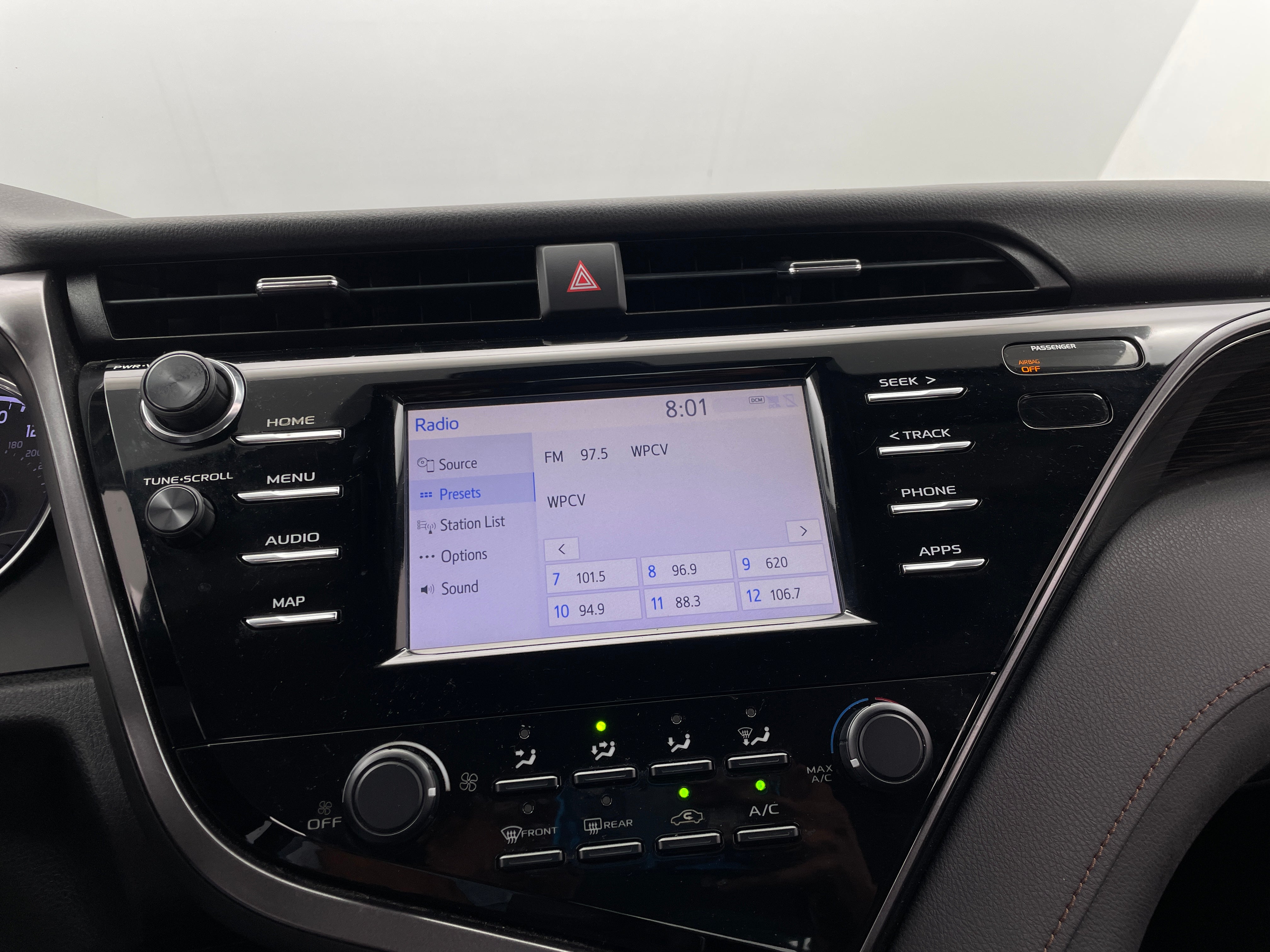 2019 Toyota Camry LE 4