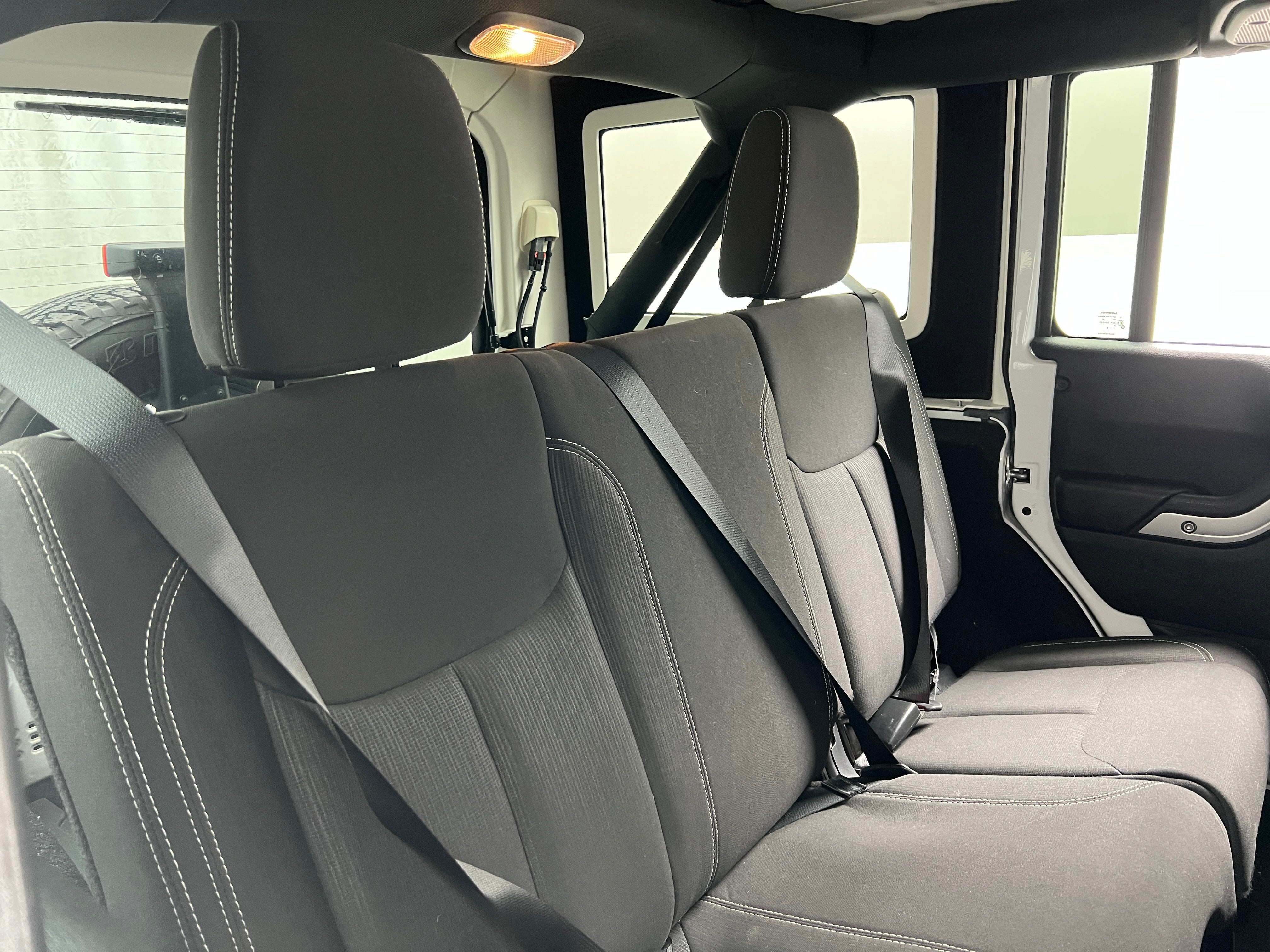 2018 Jeep Wrangler Unlimited Sahara 6