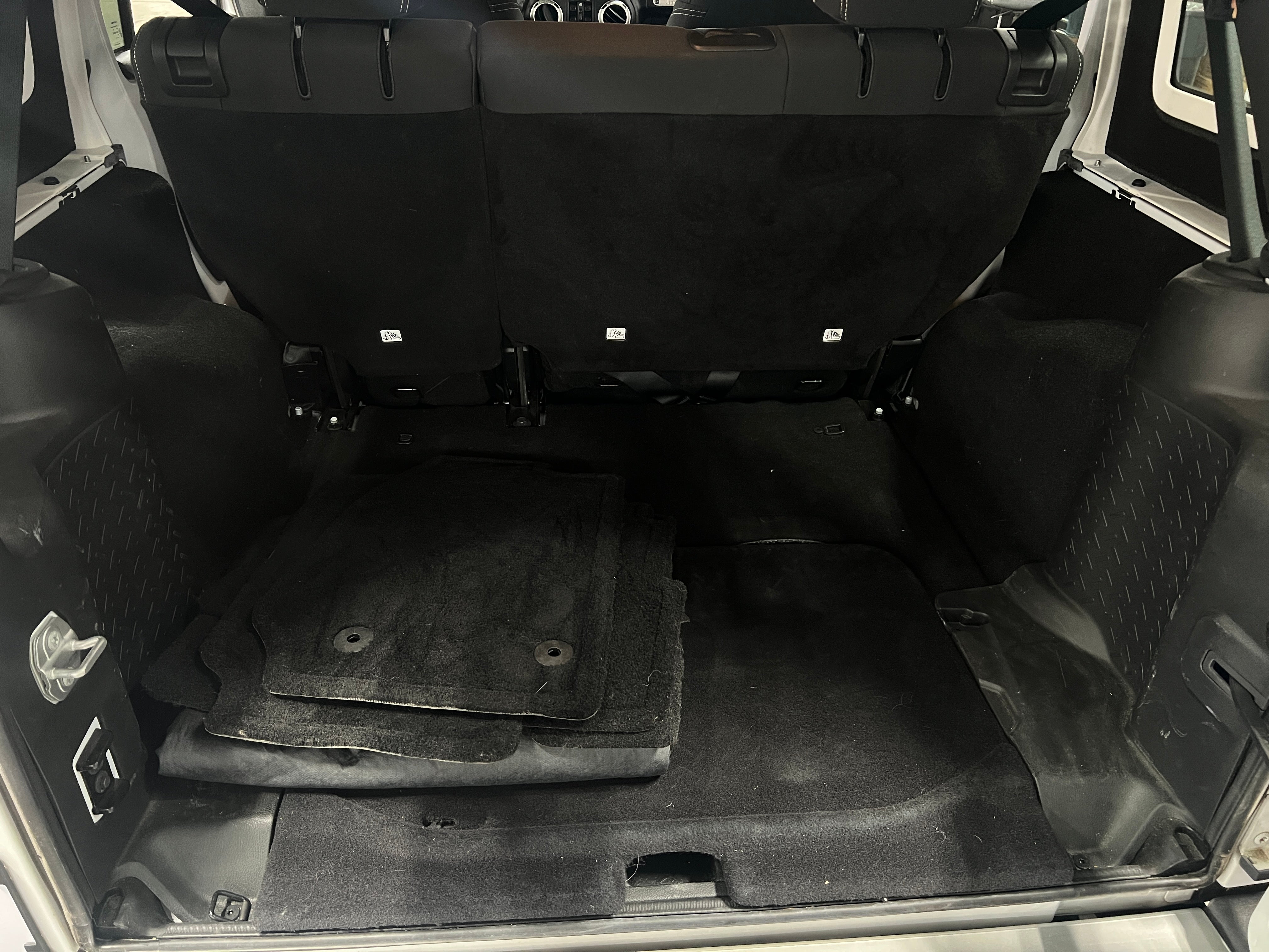 2018 Jeep Wrangler Unlimited Sahara 7