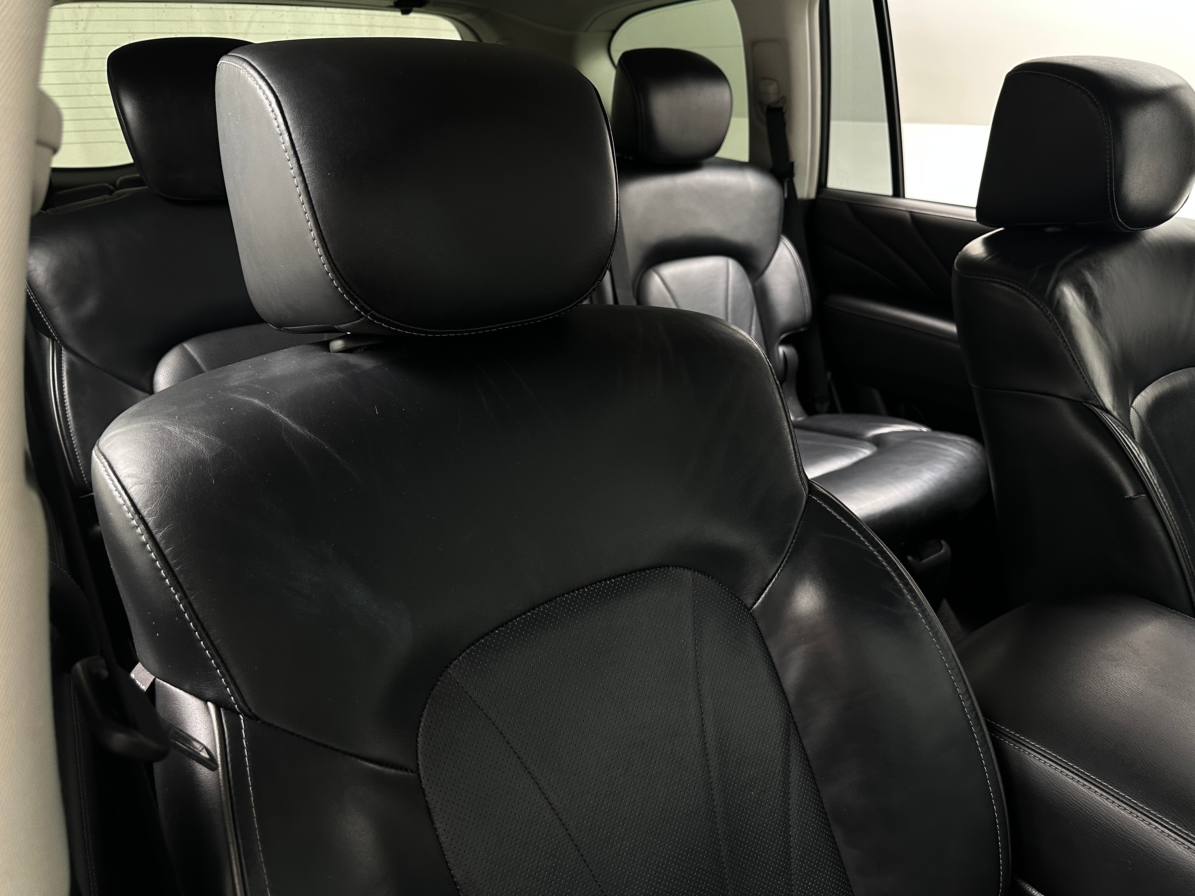 2016 INFINITI QX80 Base 2
