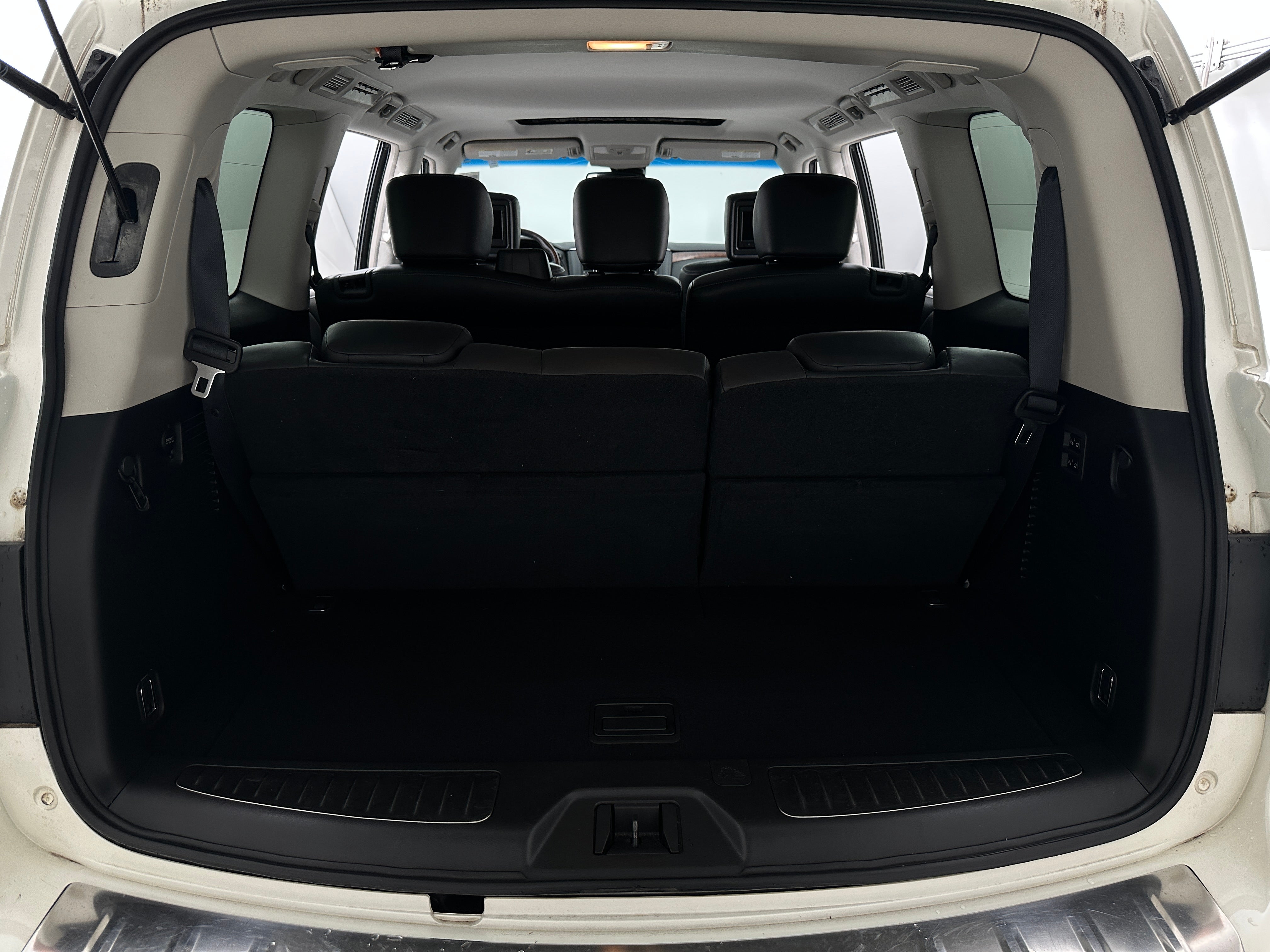 2016 INFINITI QX80 Base 7