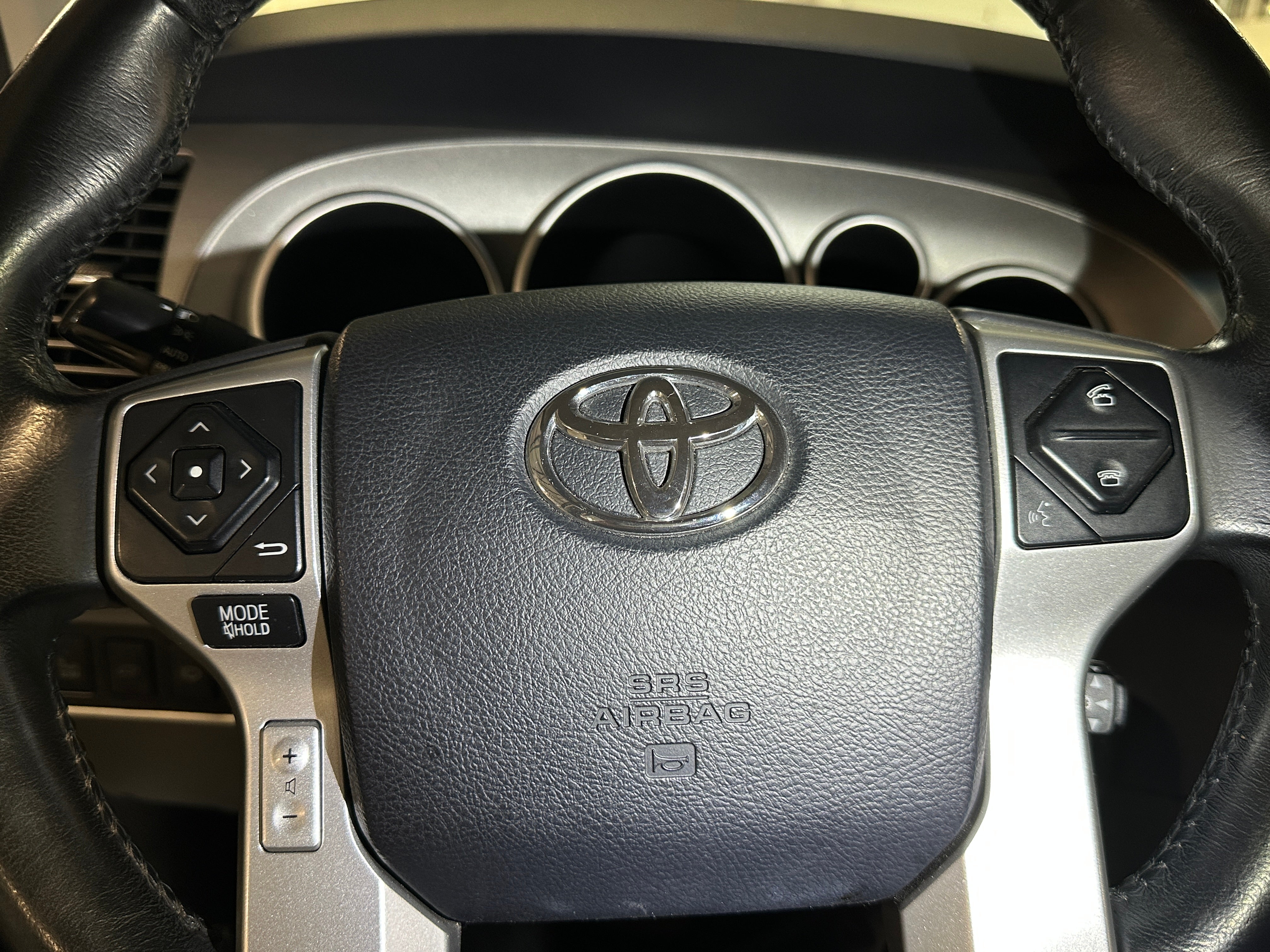 2017 Toyota Sequoia Limited 4
