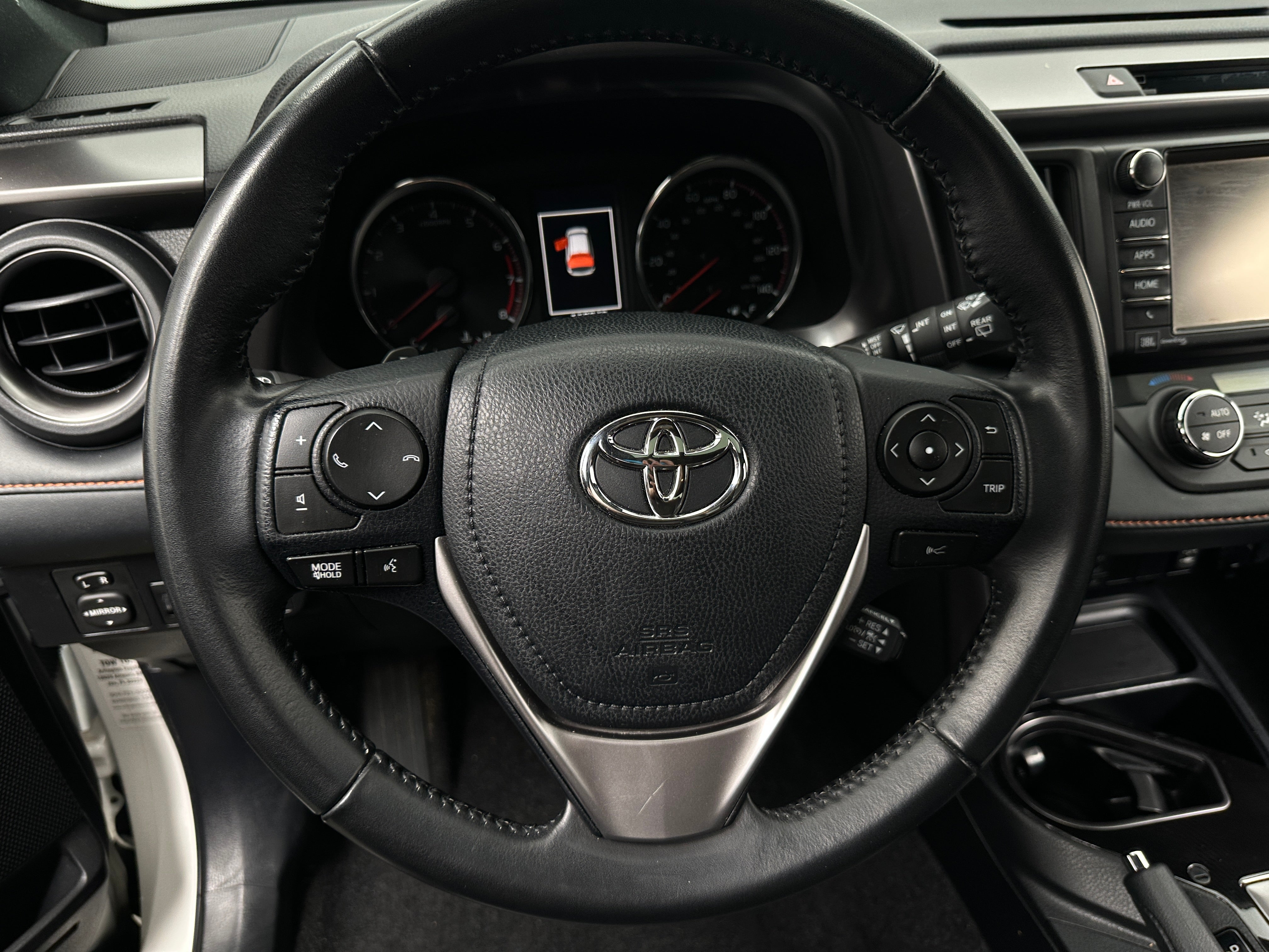 2018 Toyota RAV4 SE 4