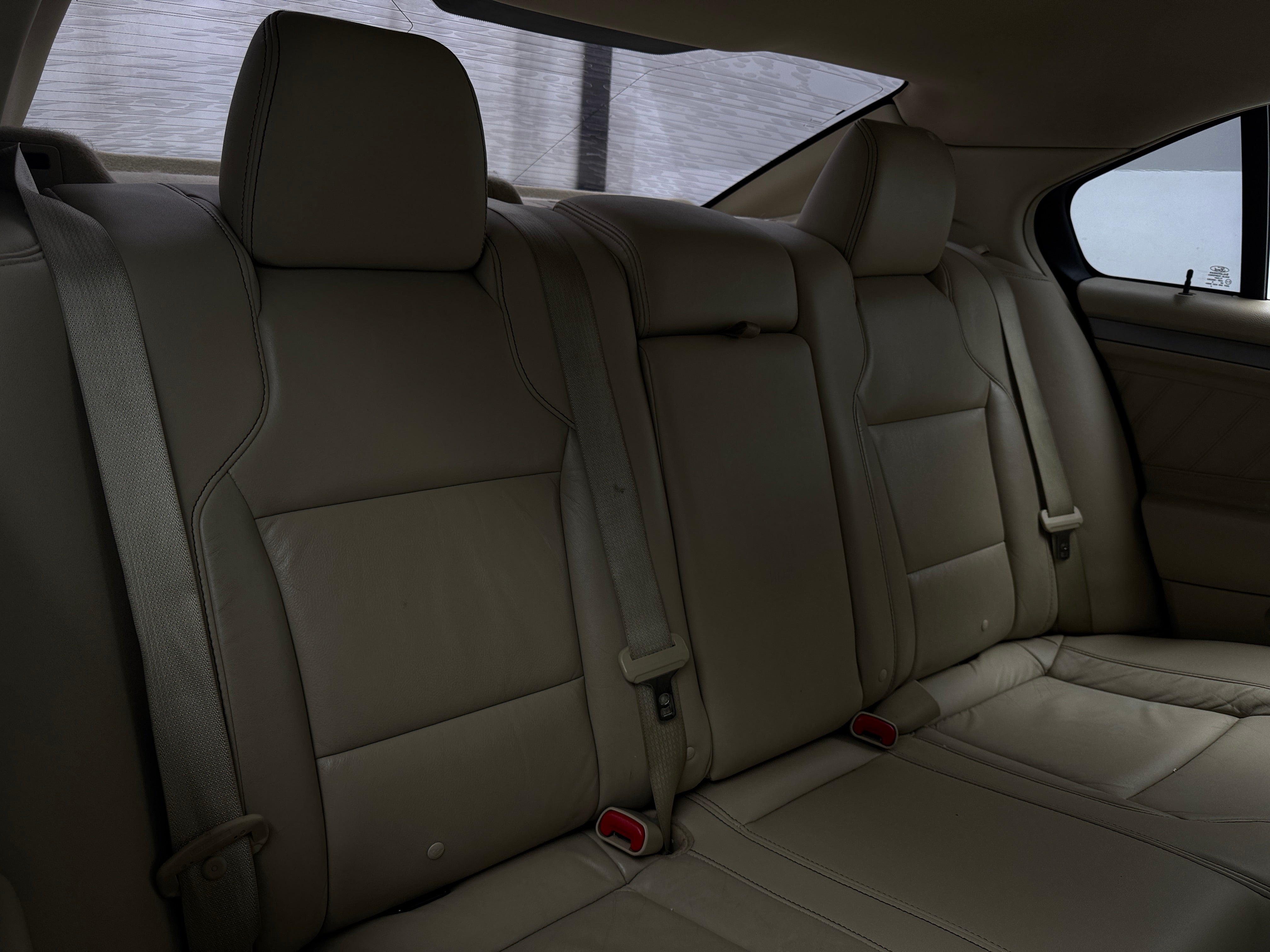 2016 Ford Taurus SEL 5