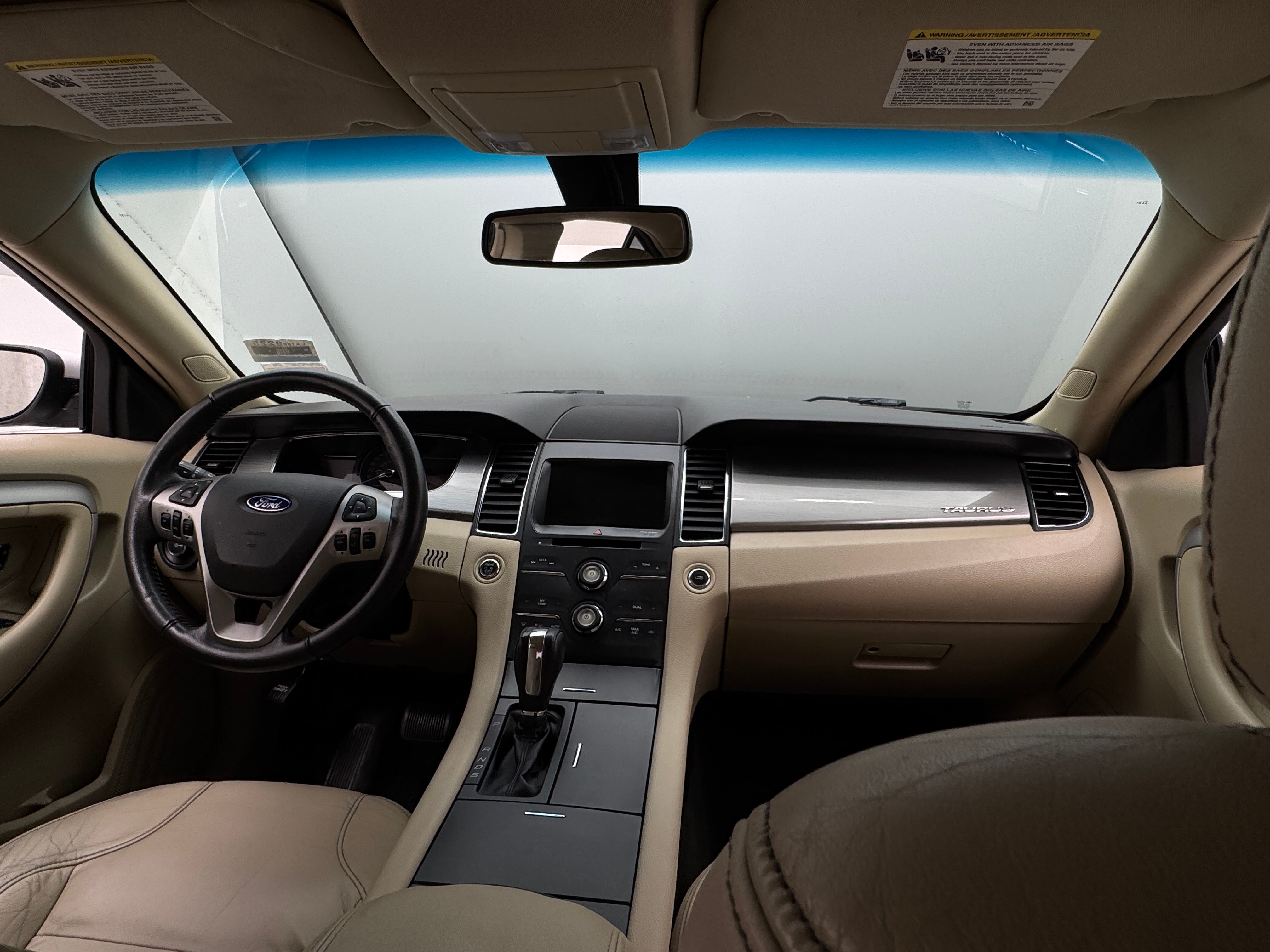 2016 Ford Taurus SEL 2