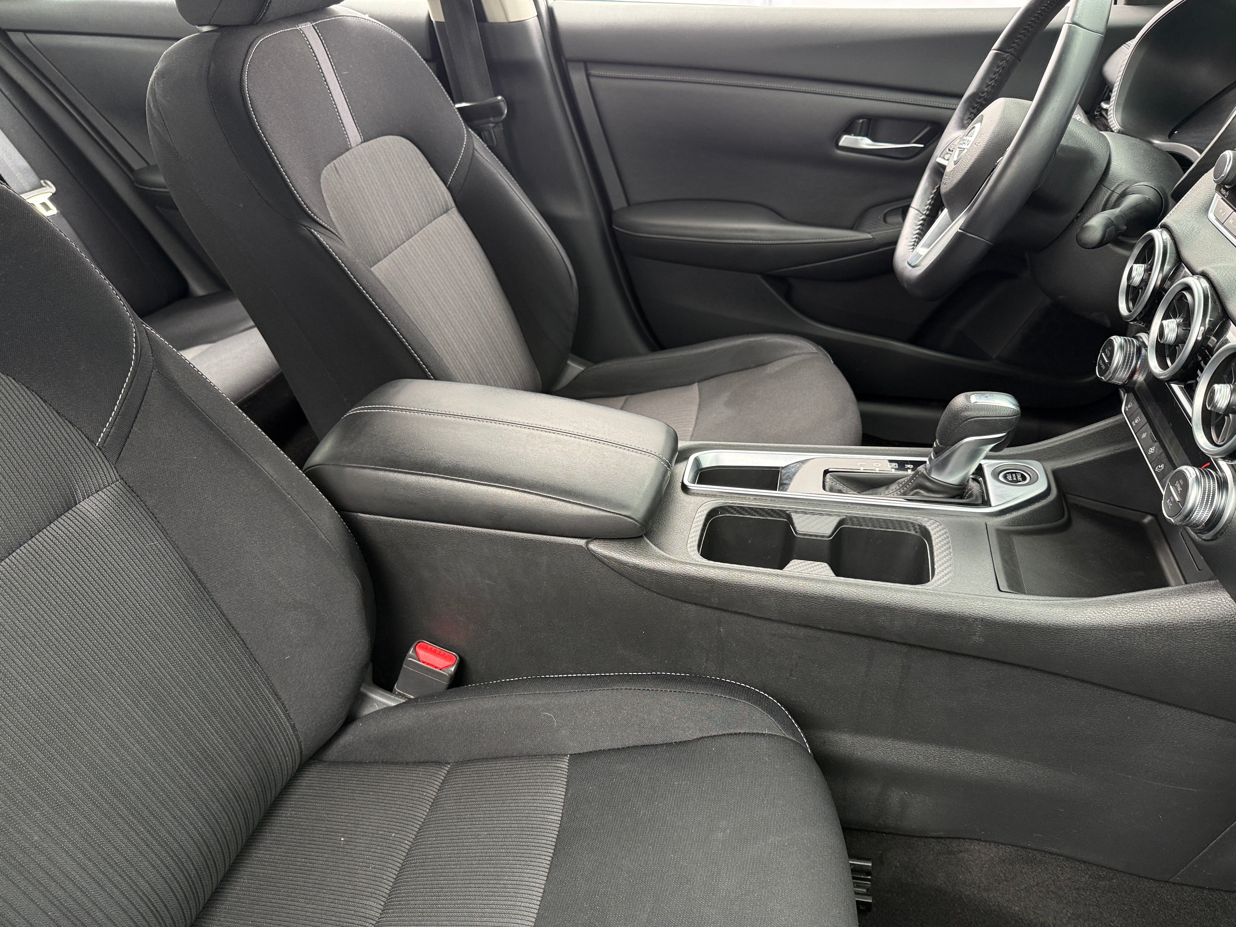 2020 Nissan Sentra SV 2