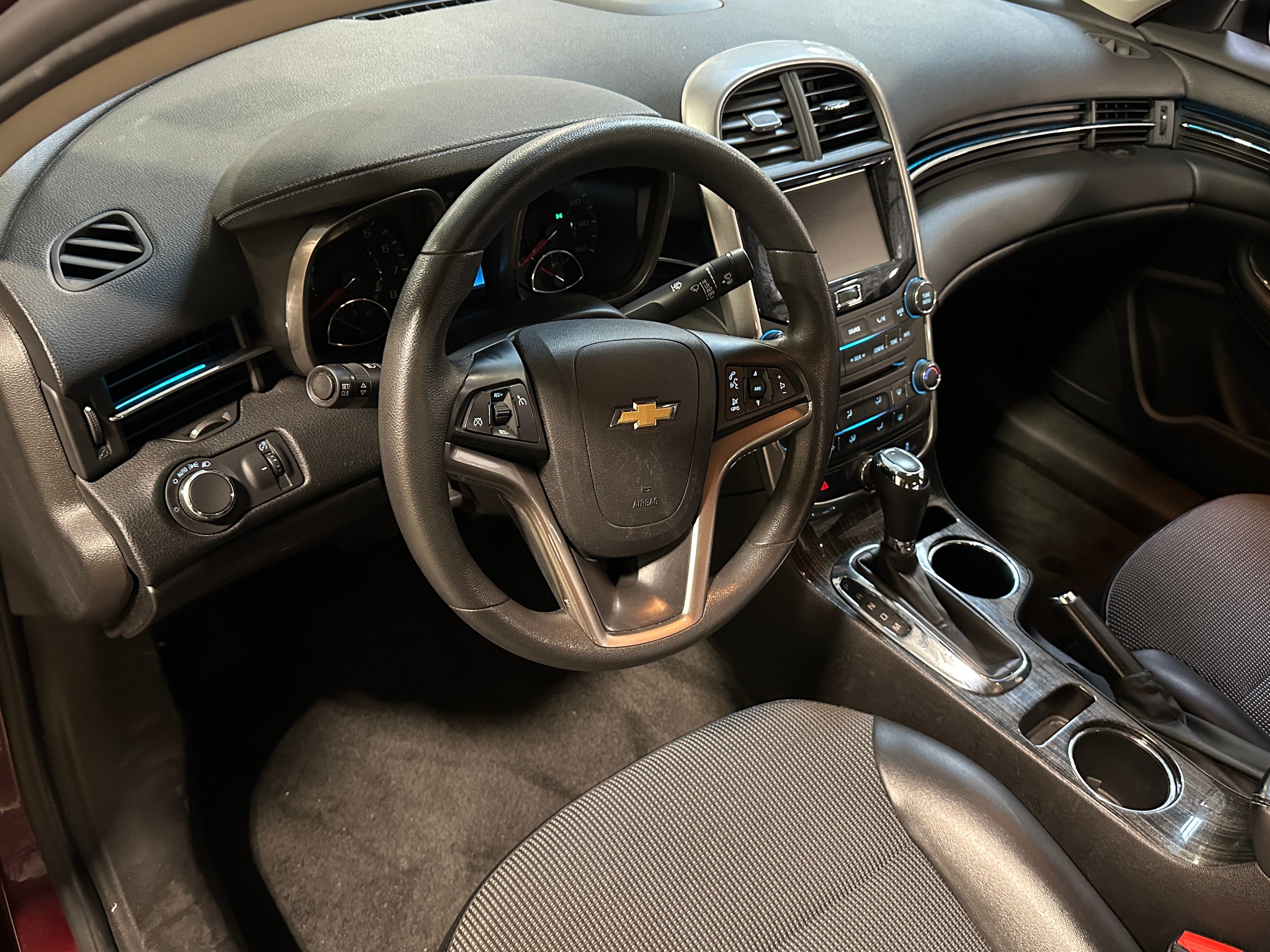 2015 Chevrolet Malibu LT 2