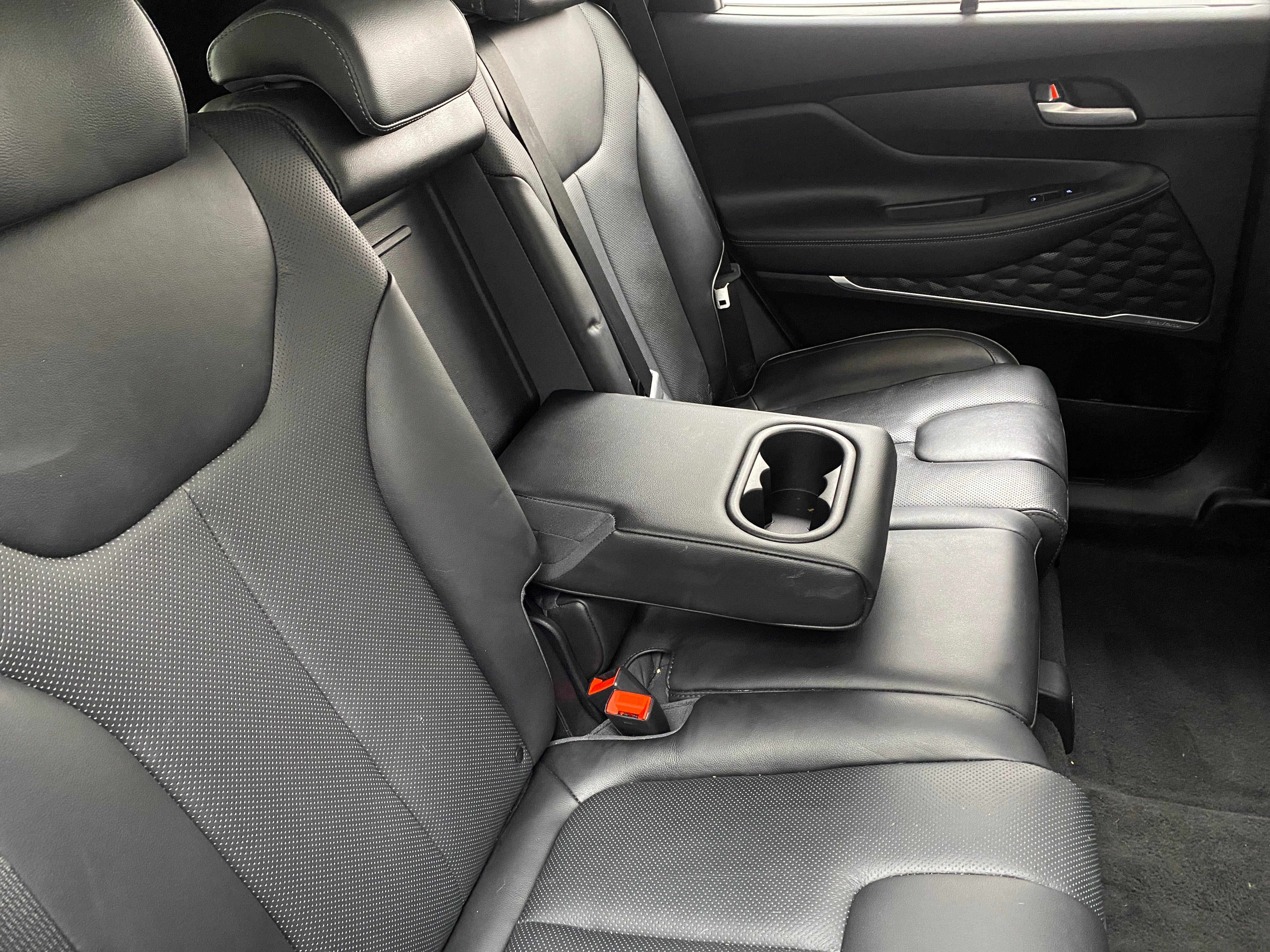 2022 Hyundai Santa Fe Limited 5