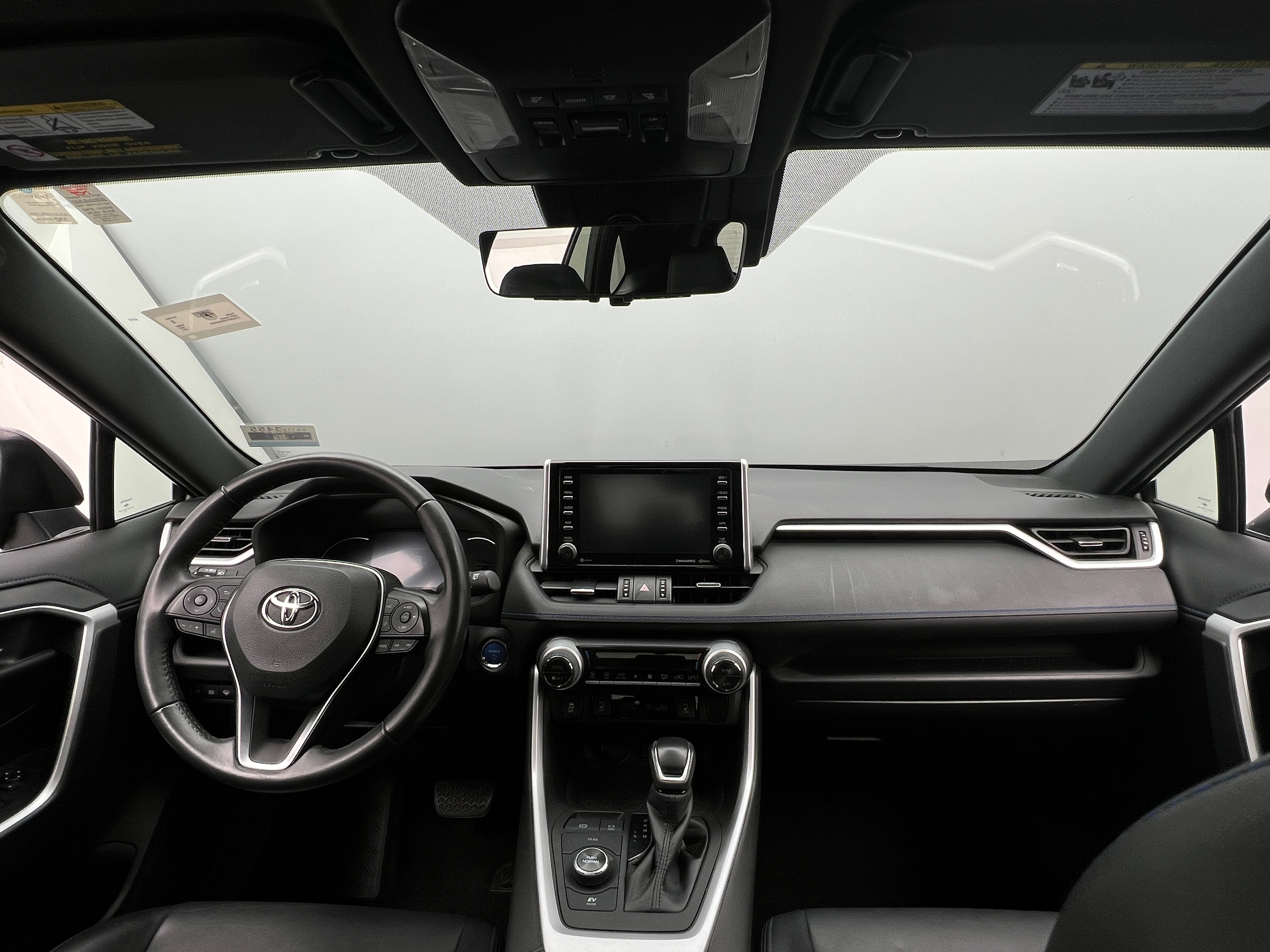 2021 Toyota RAV4 XSE 2