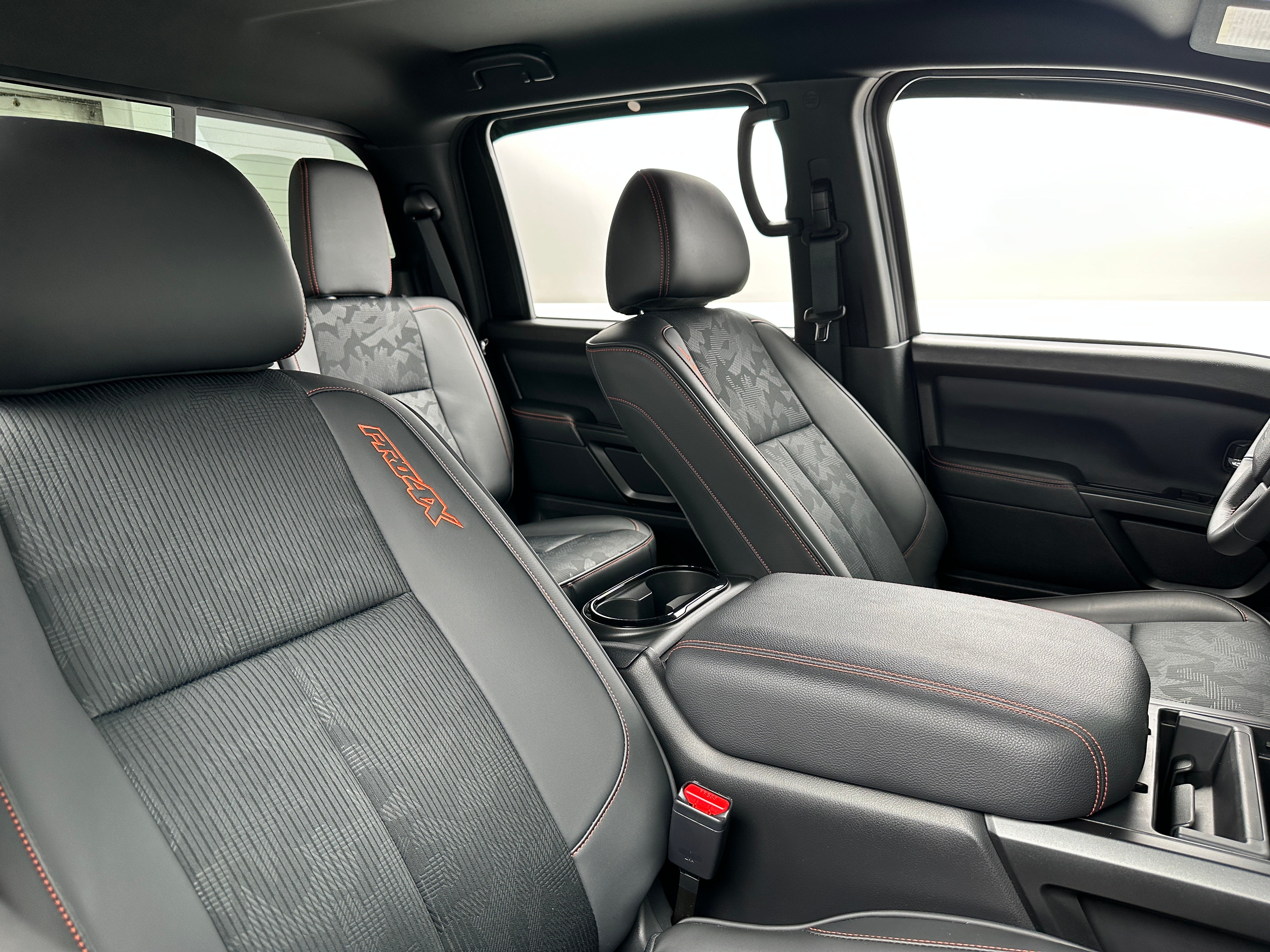2024 Nissan Titan PRO-4X 2