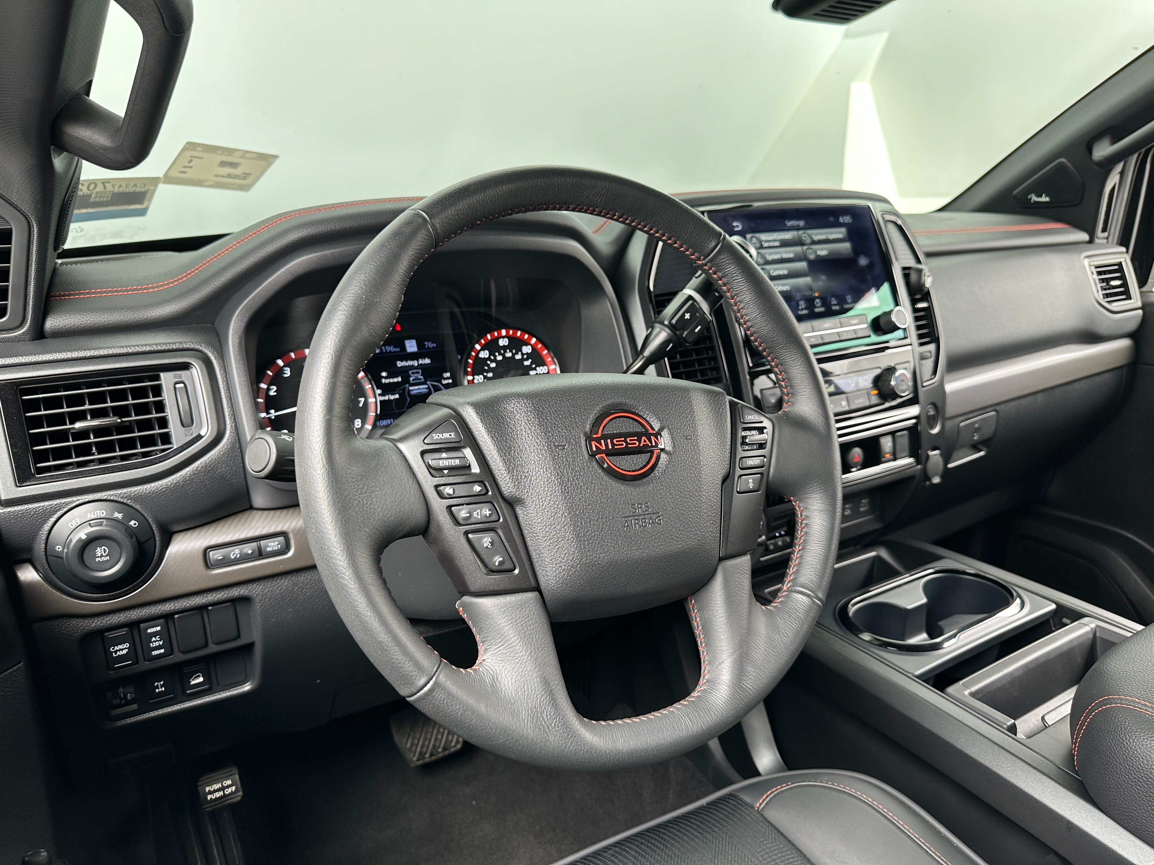 2024 Nissan Titan PRO-4X 3