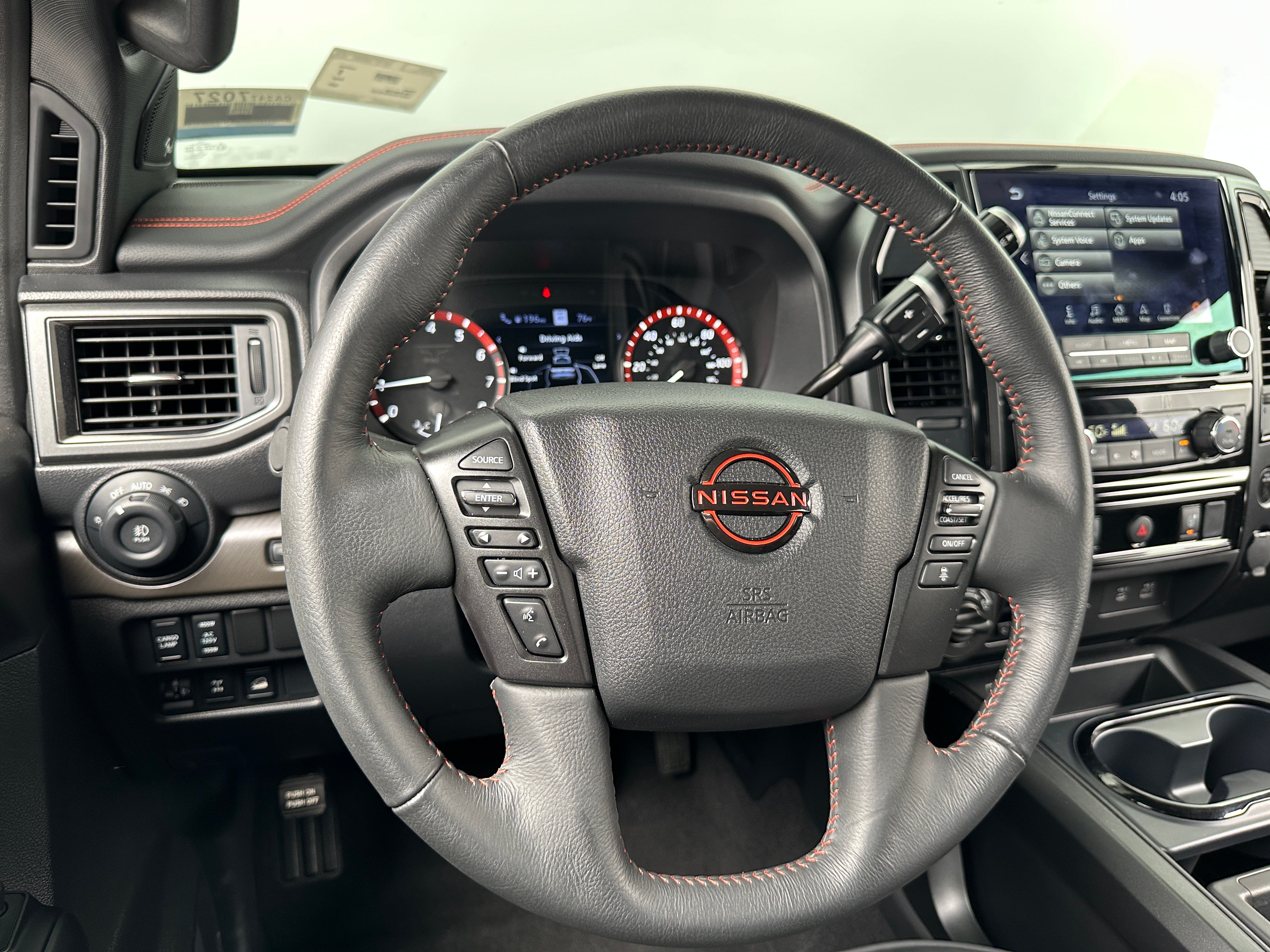 2024 Nissan Titan PRO-4X 5