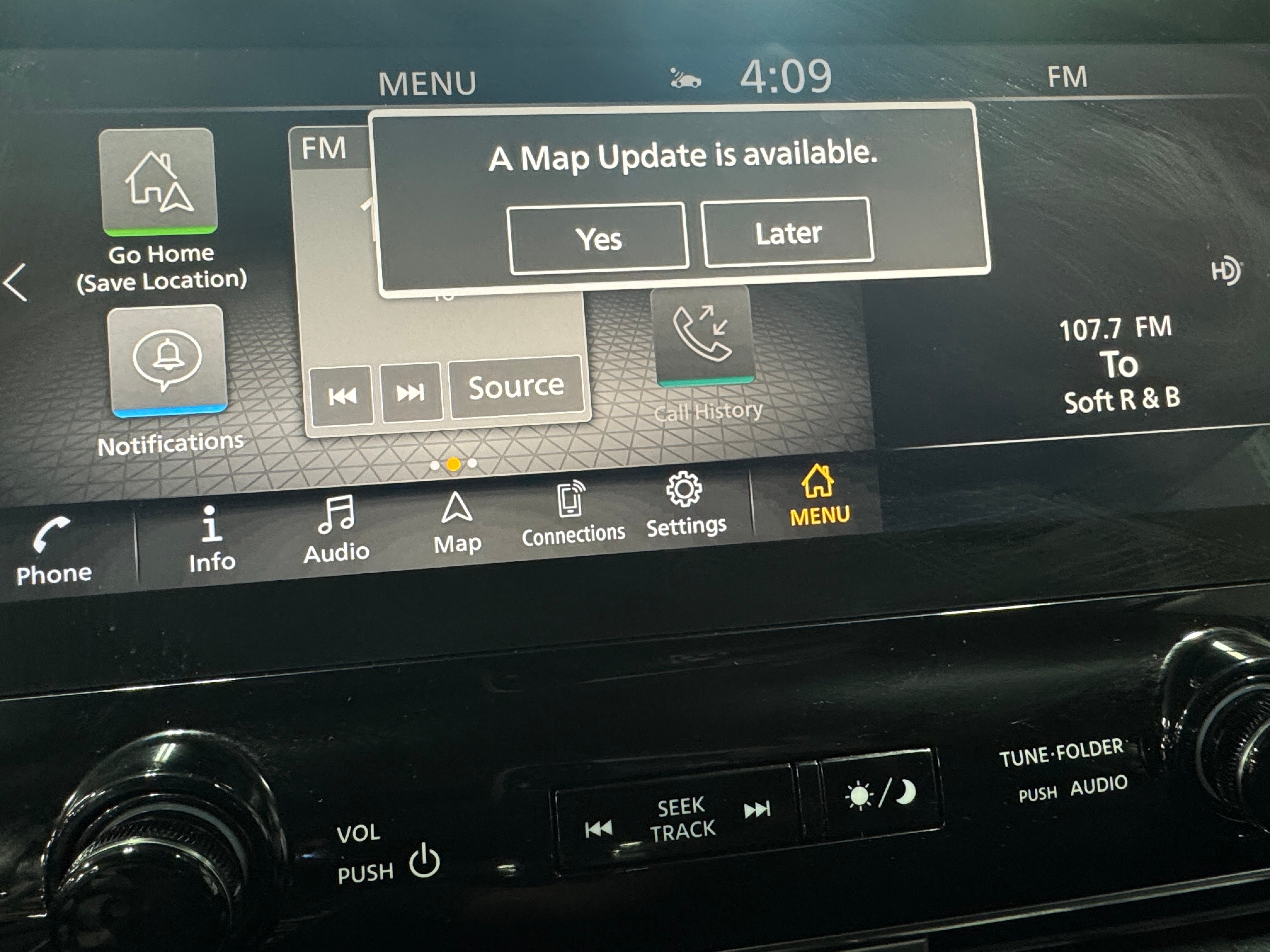 2024 Nissan Armada SL 3