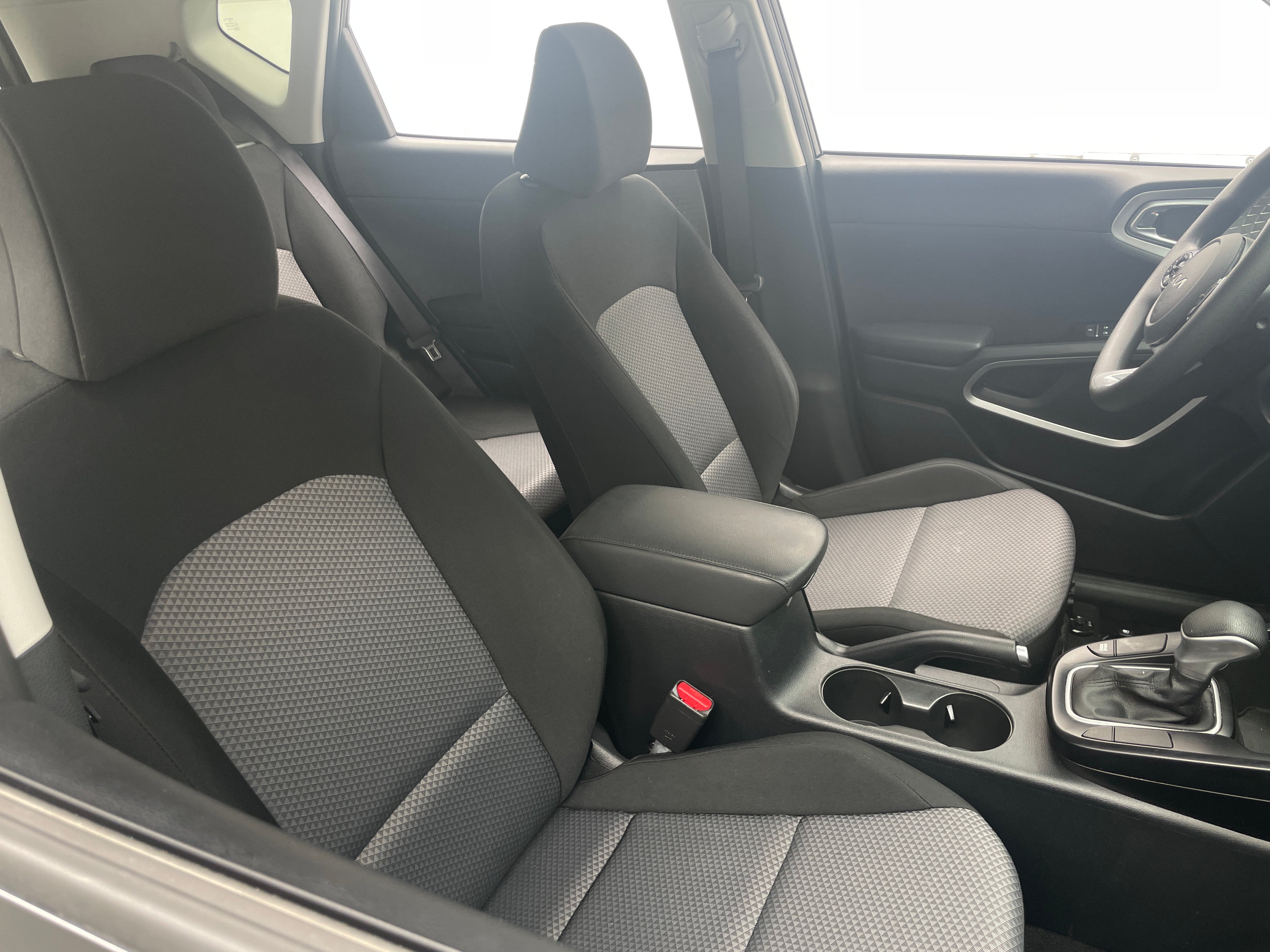 2022 Kia Soul LX 2