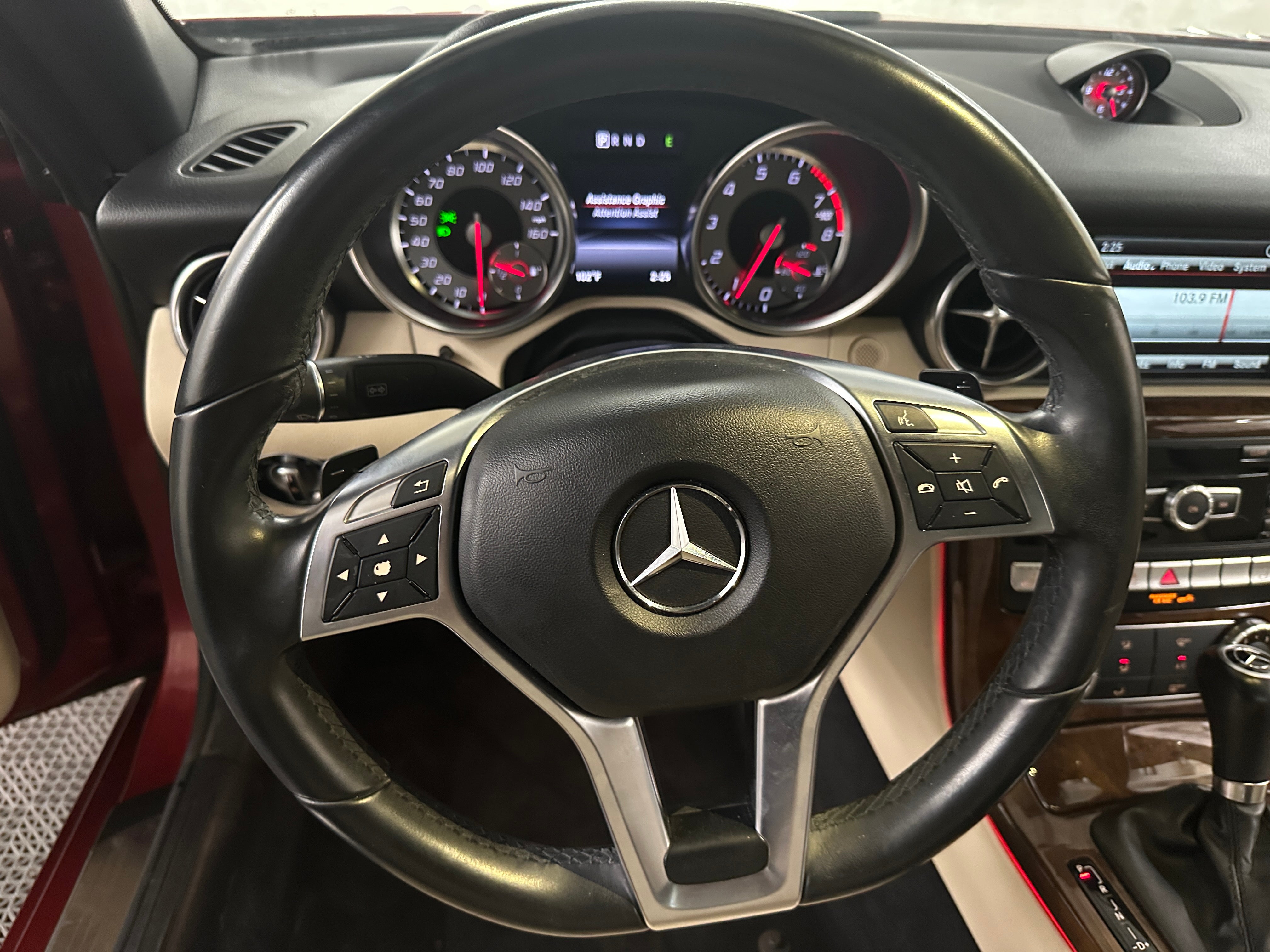 2015 Mercedes-Benz SLK 250 4