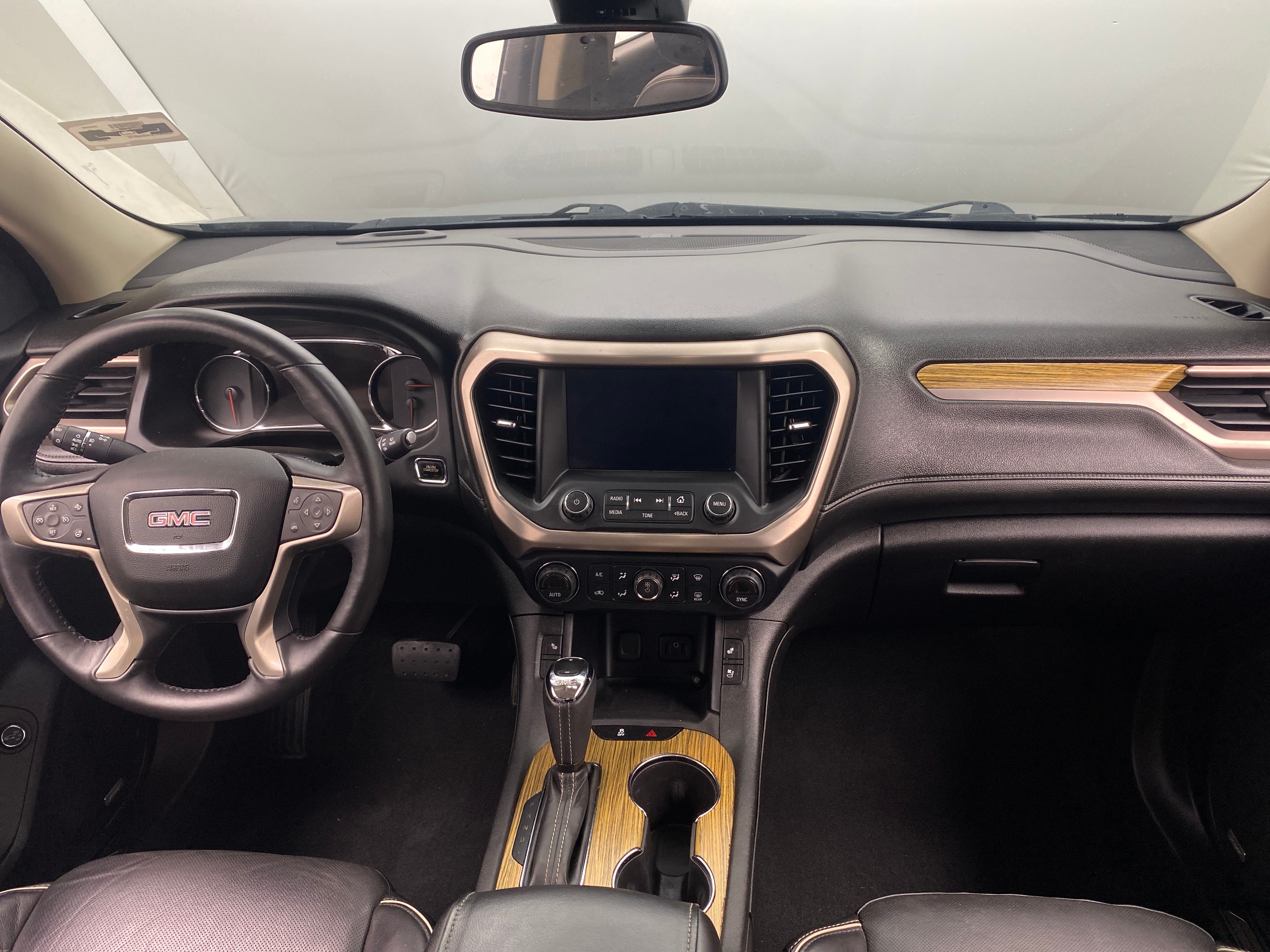 2017 GMC Acadia Denali 2