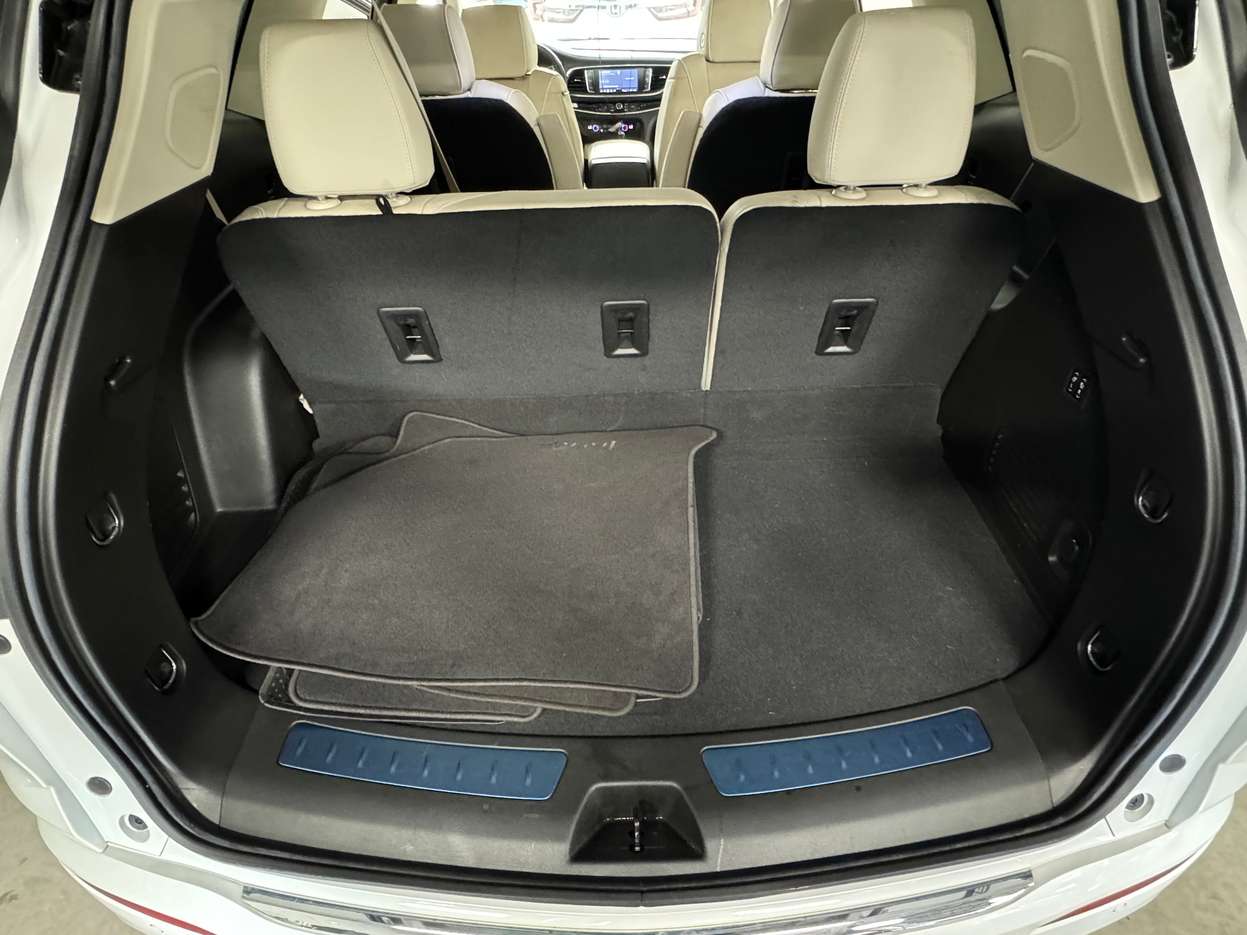 2023 Buick Enclave Avenir 6