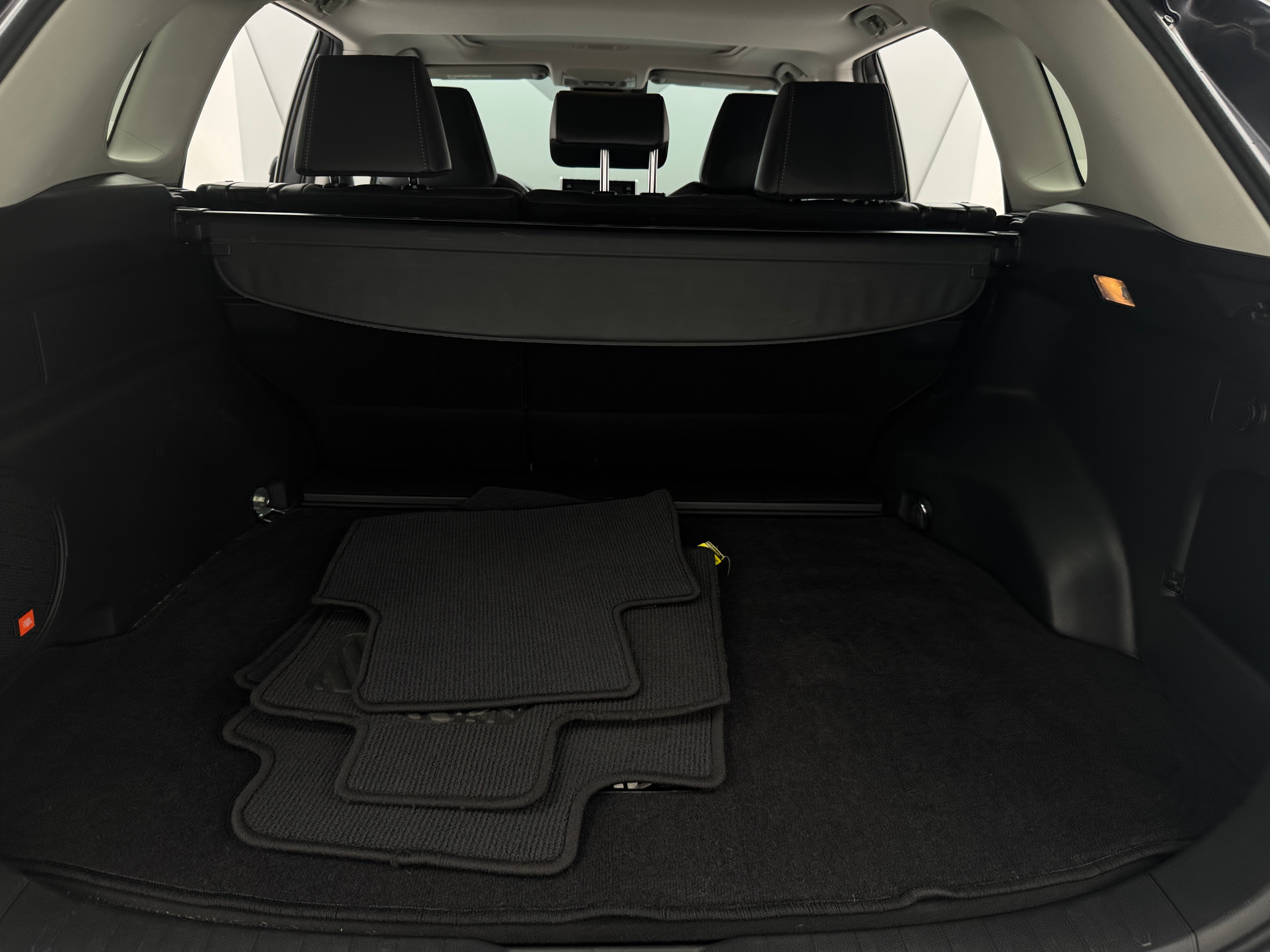 2019 Toyota RAV4 XLE Premium 7