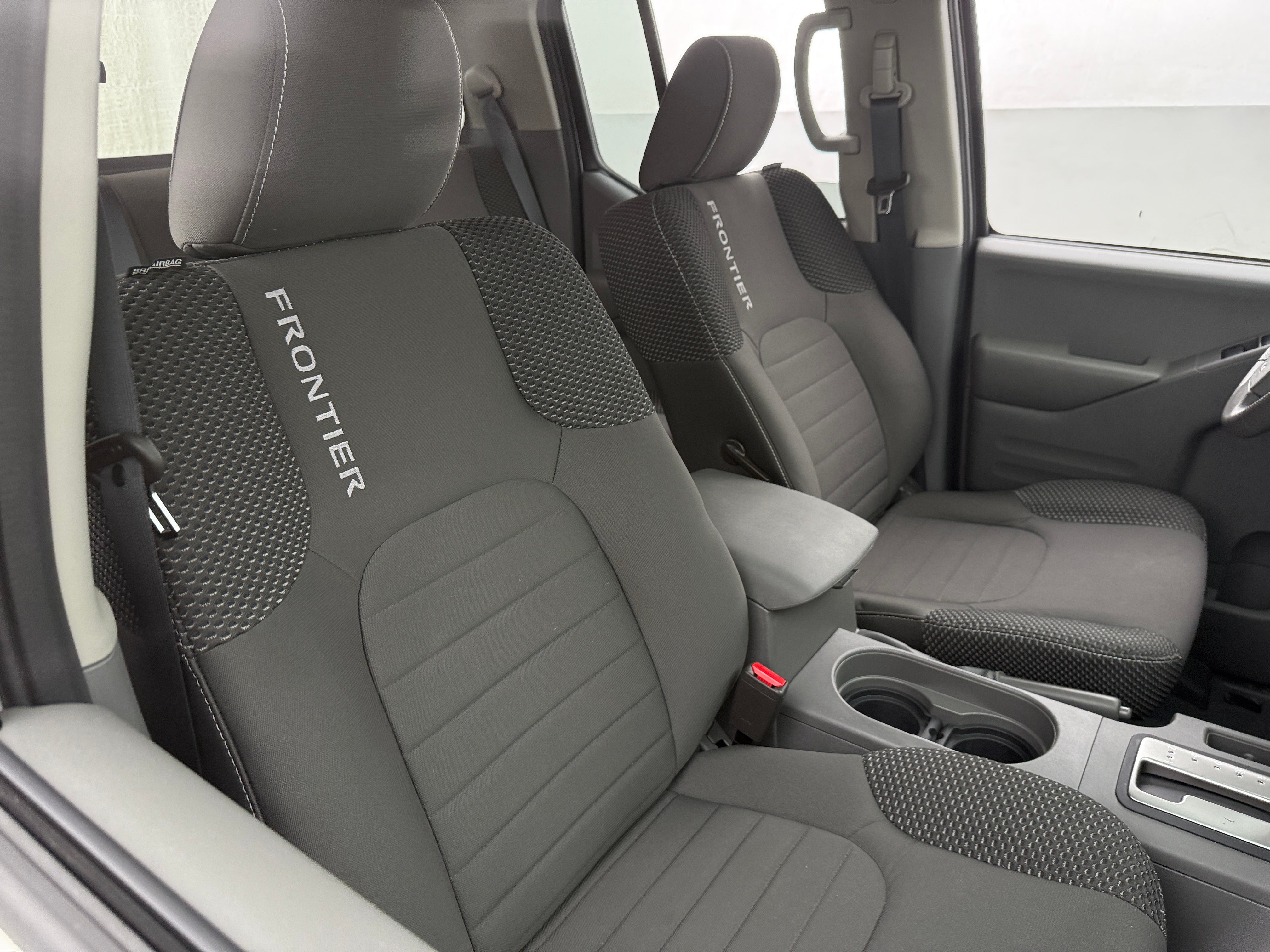 2019 Nissan Frontier Desert Runner 2