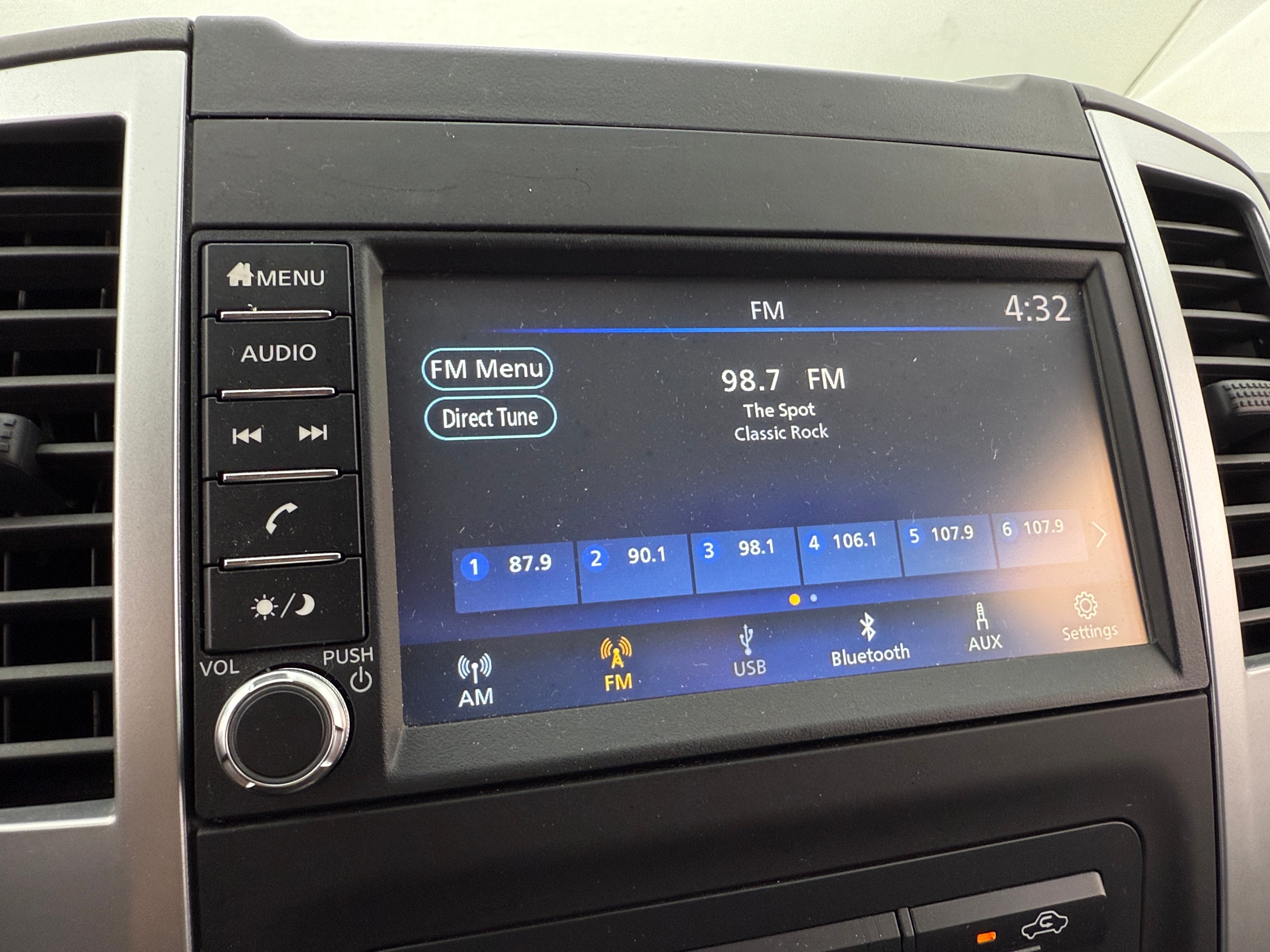 2019 Nissan Frontier Desert Runner 4