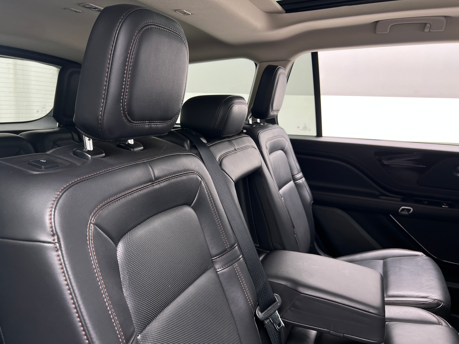 Thumbnail: 2024 Lincoln Aviator - 5