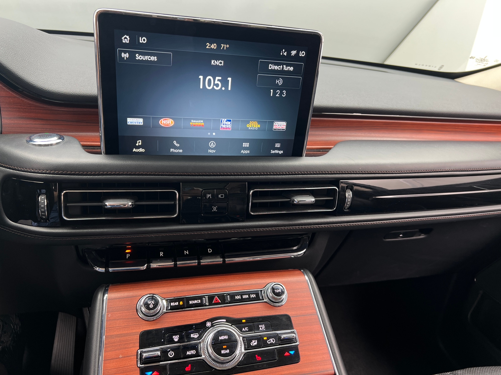 Thumbnail: 2024 Lincoln Aviator - 3