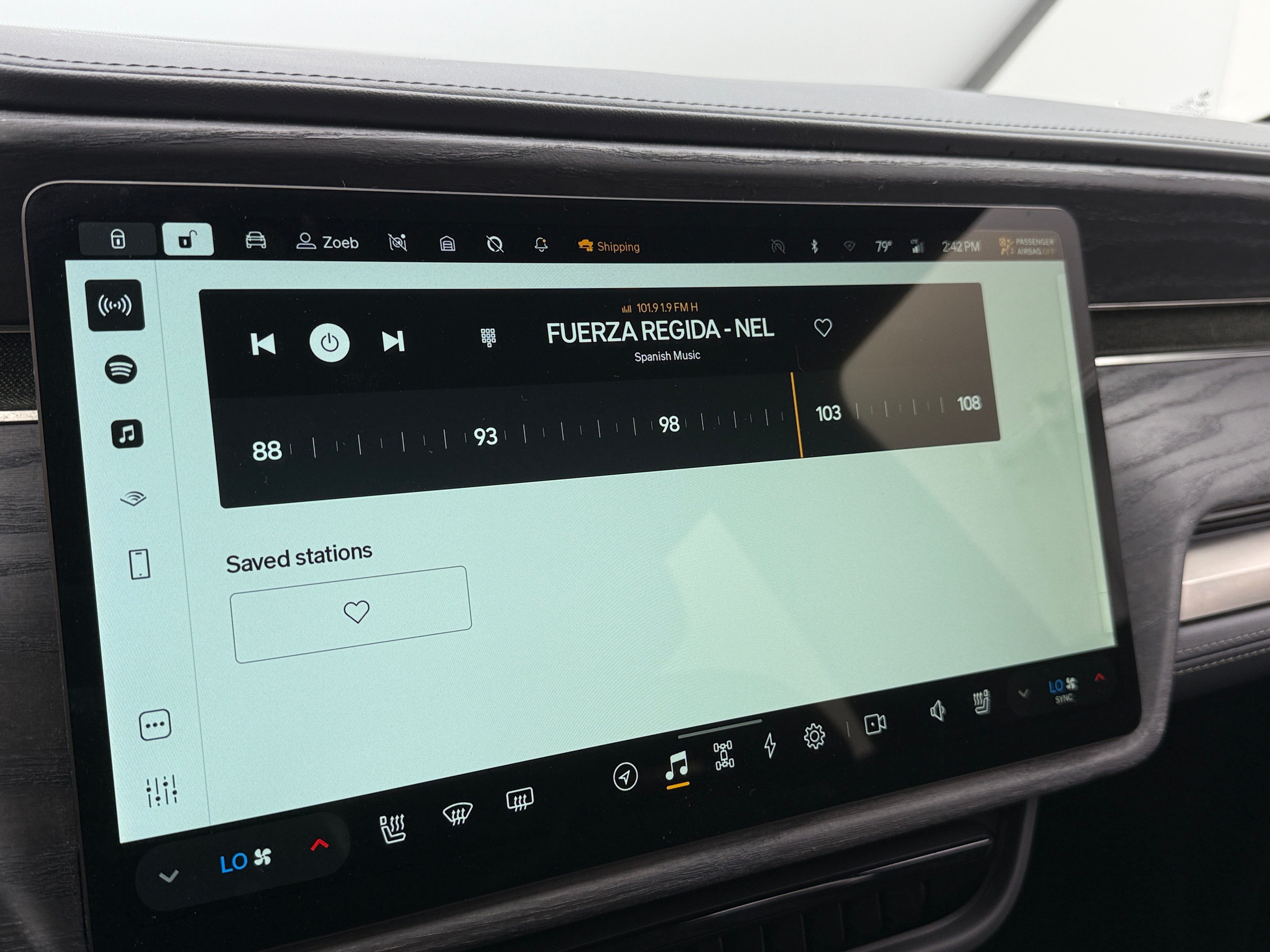 2022 Rivian R1T Adventure 3