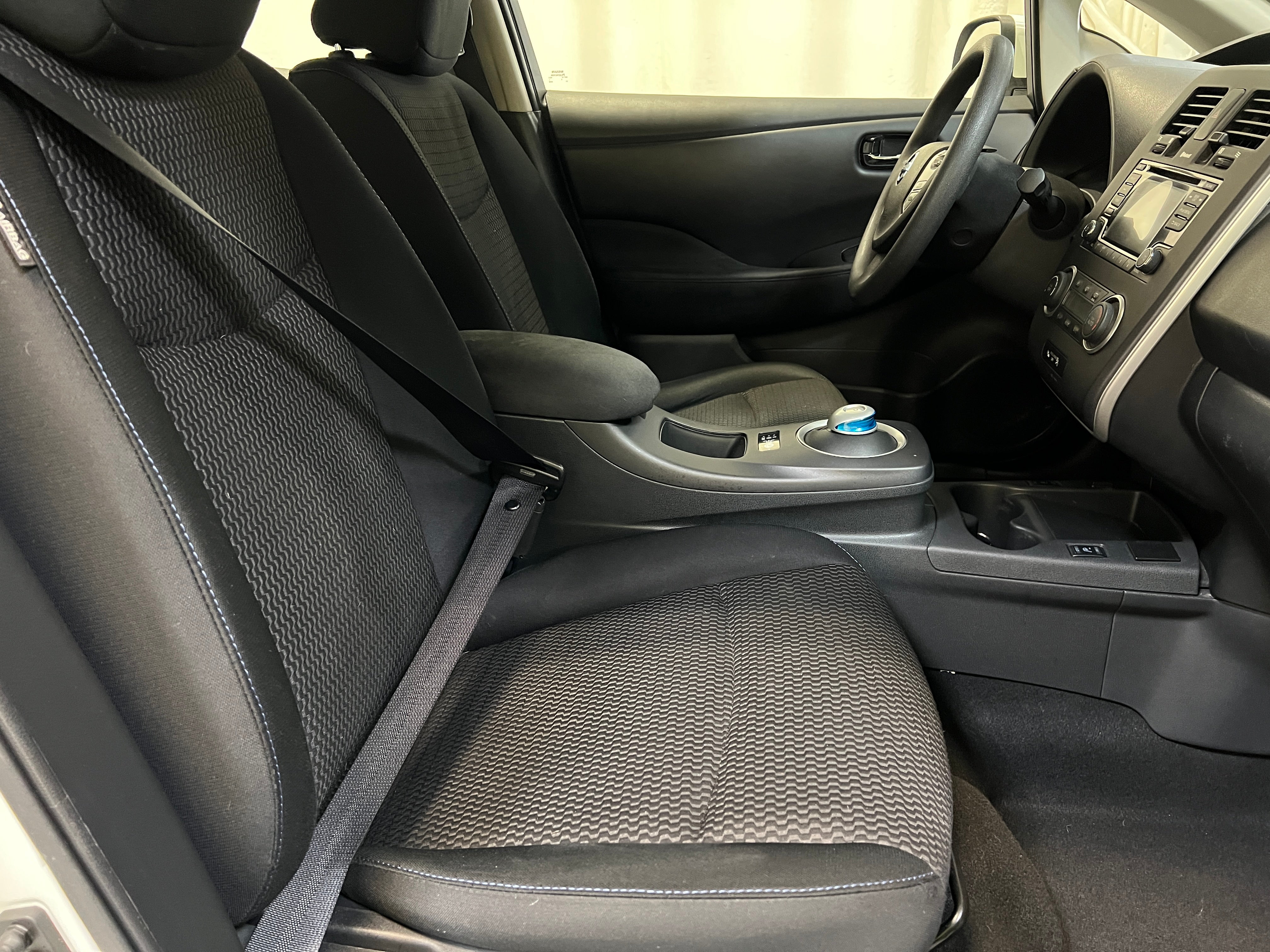 2017 Nissan Leaf S 2