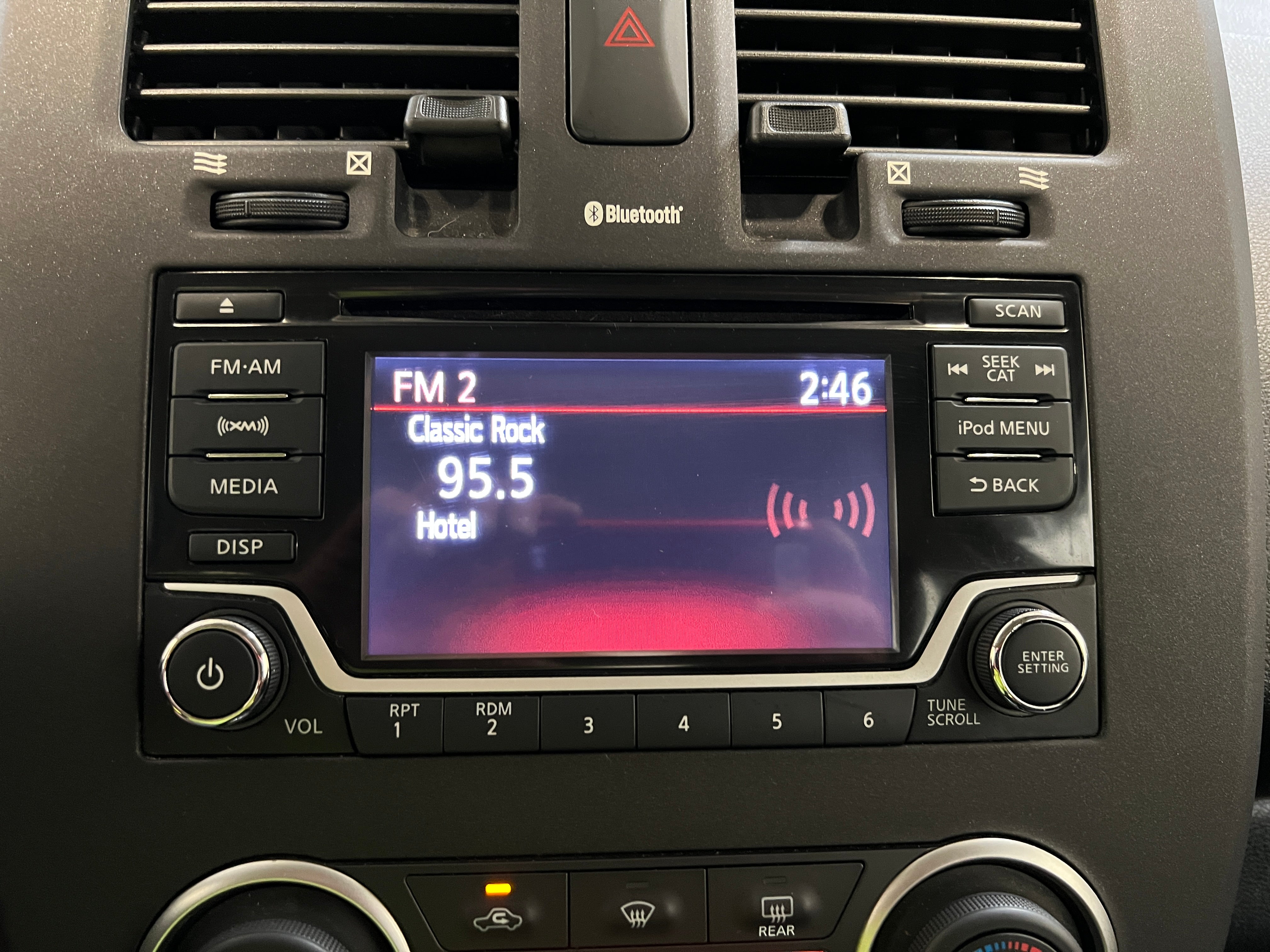 2017 Nissan Leaf S 4
