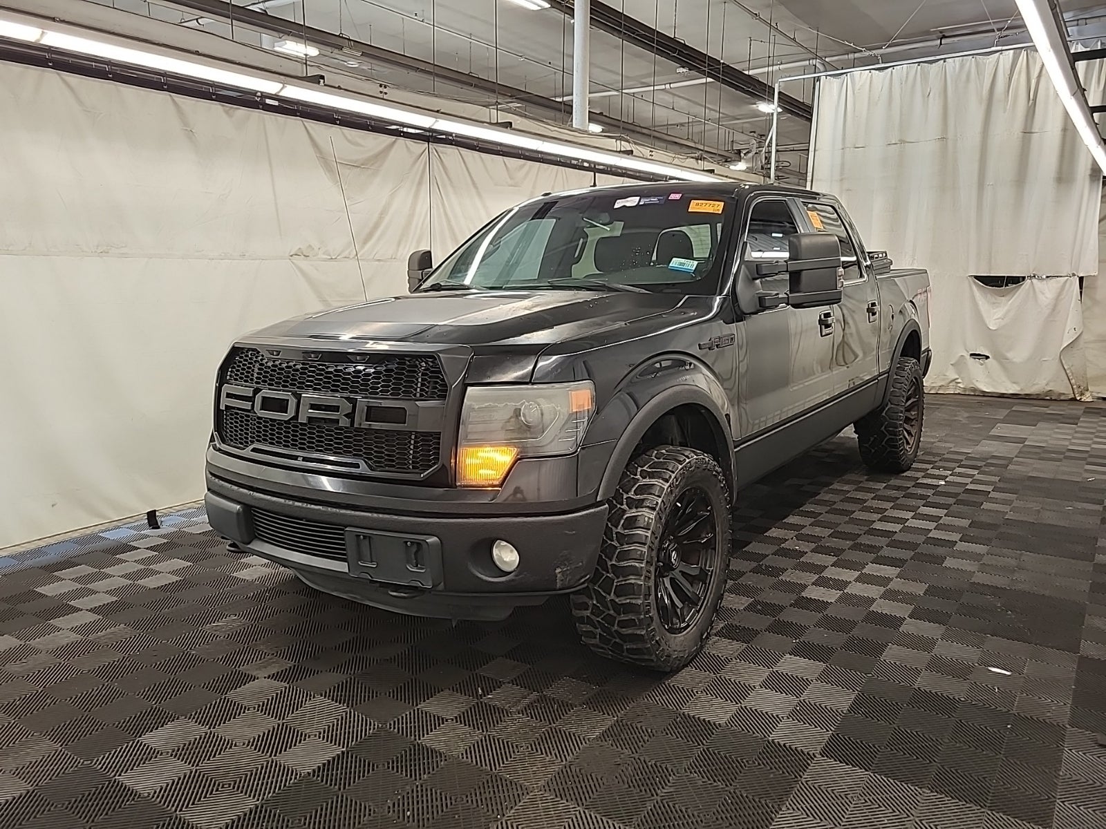 2013 Ford F-150 4WD Supercrew 145" FX4