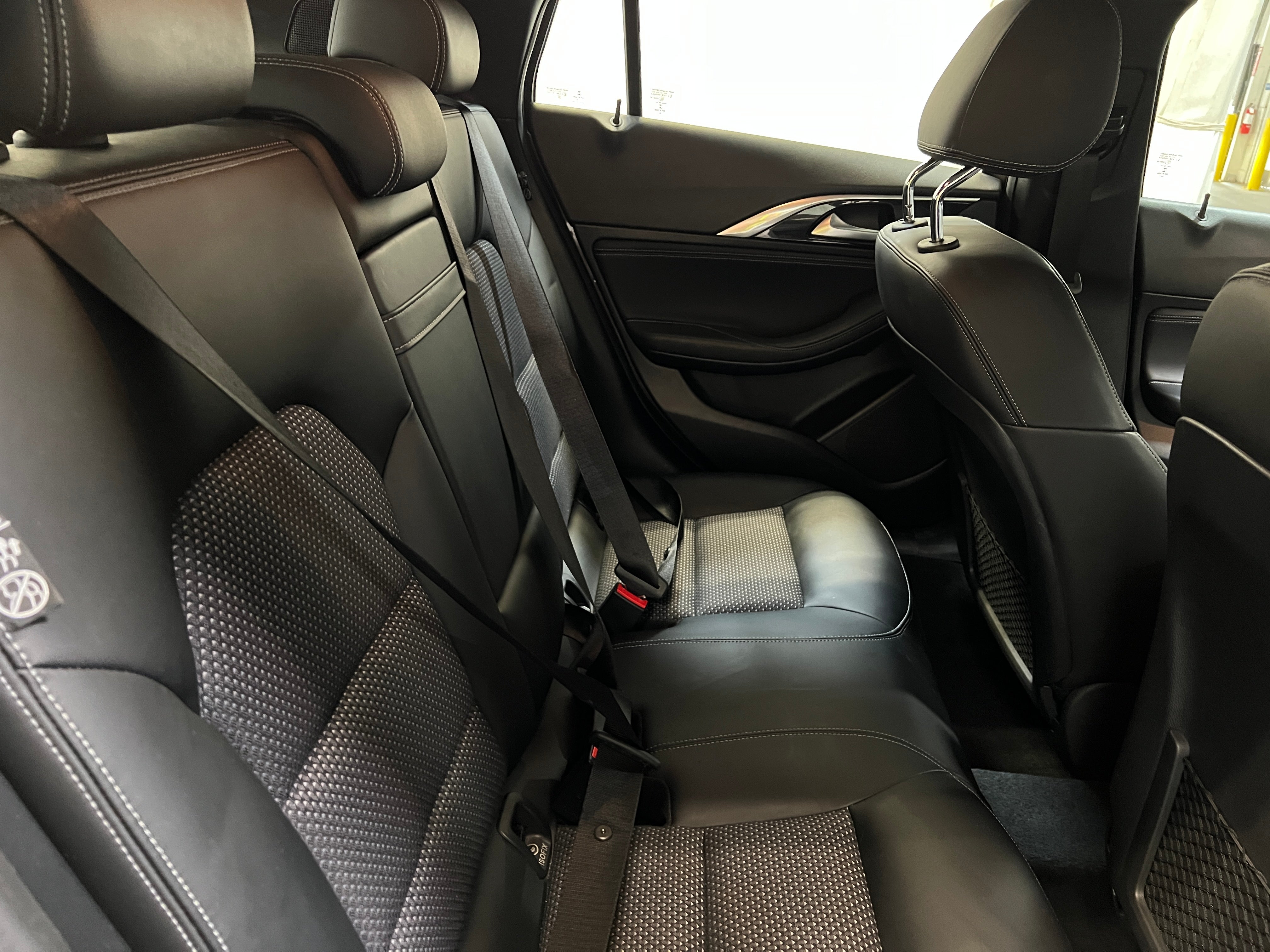 2019 INFINITI QX30 Luxe 6