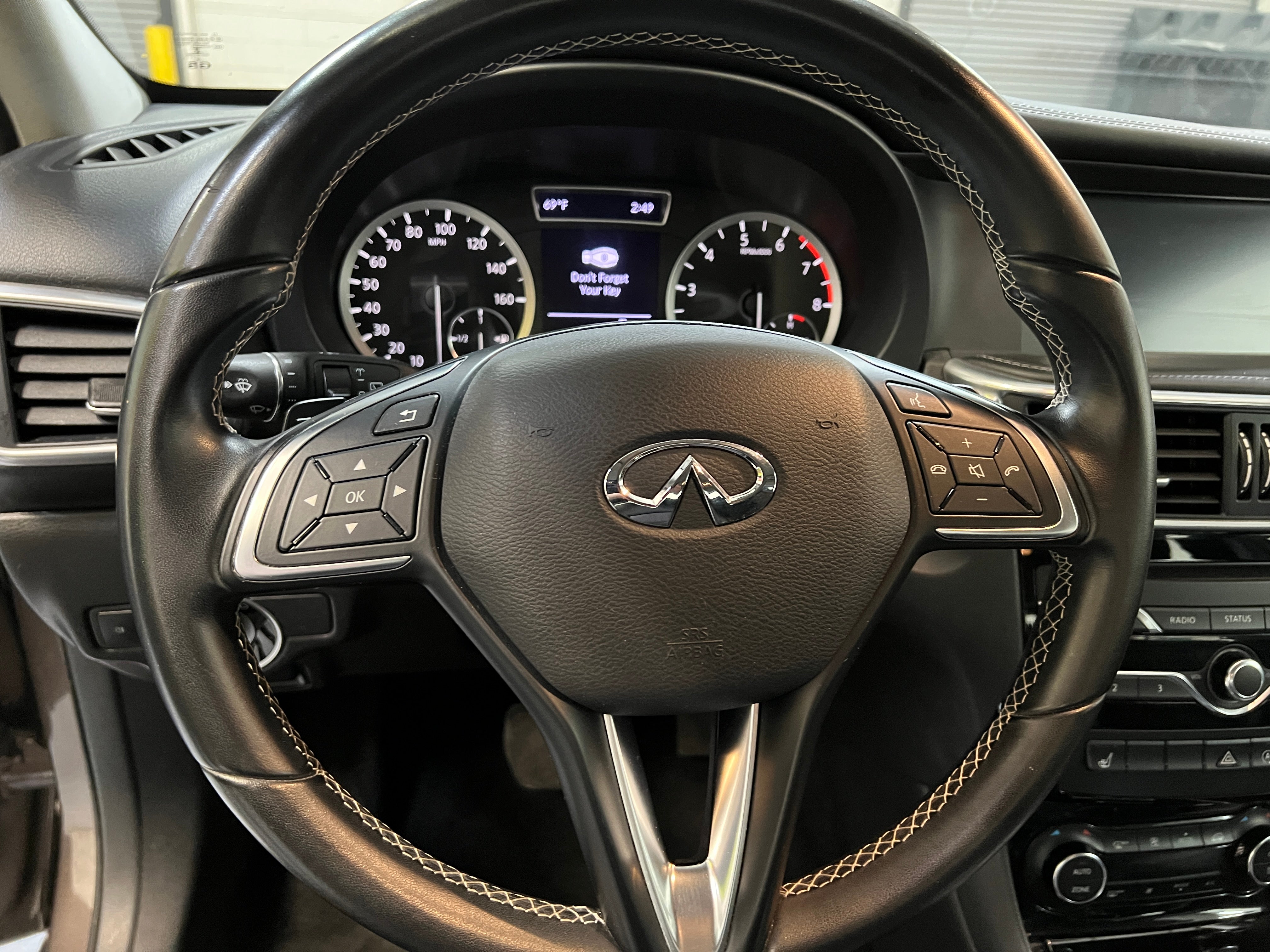2019 INFINITI QX30 Luxe 5