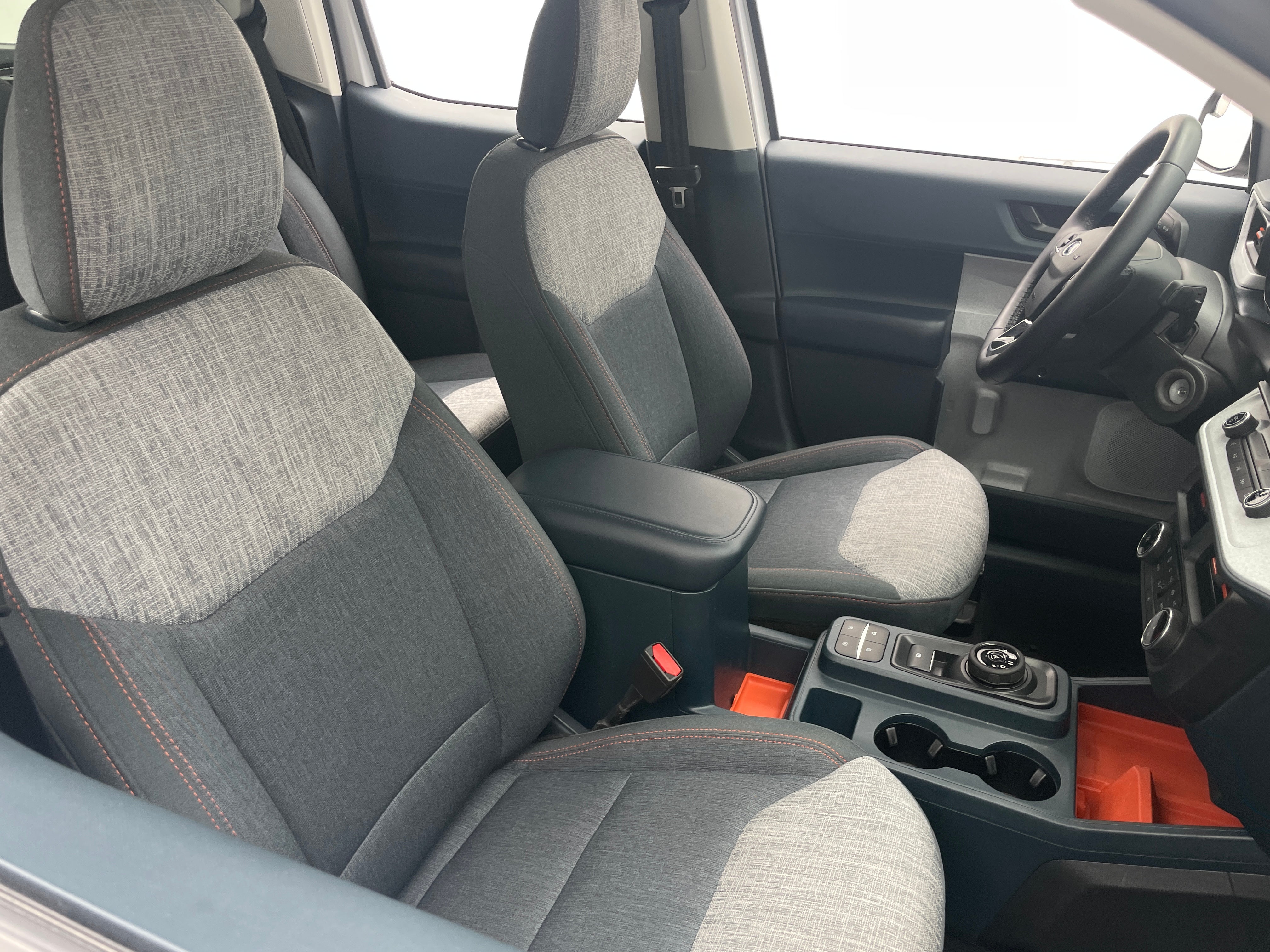 2023 Ford Maverick XLT 2