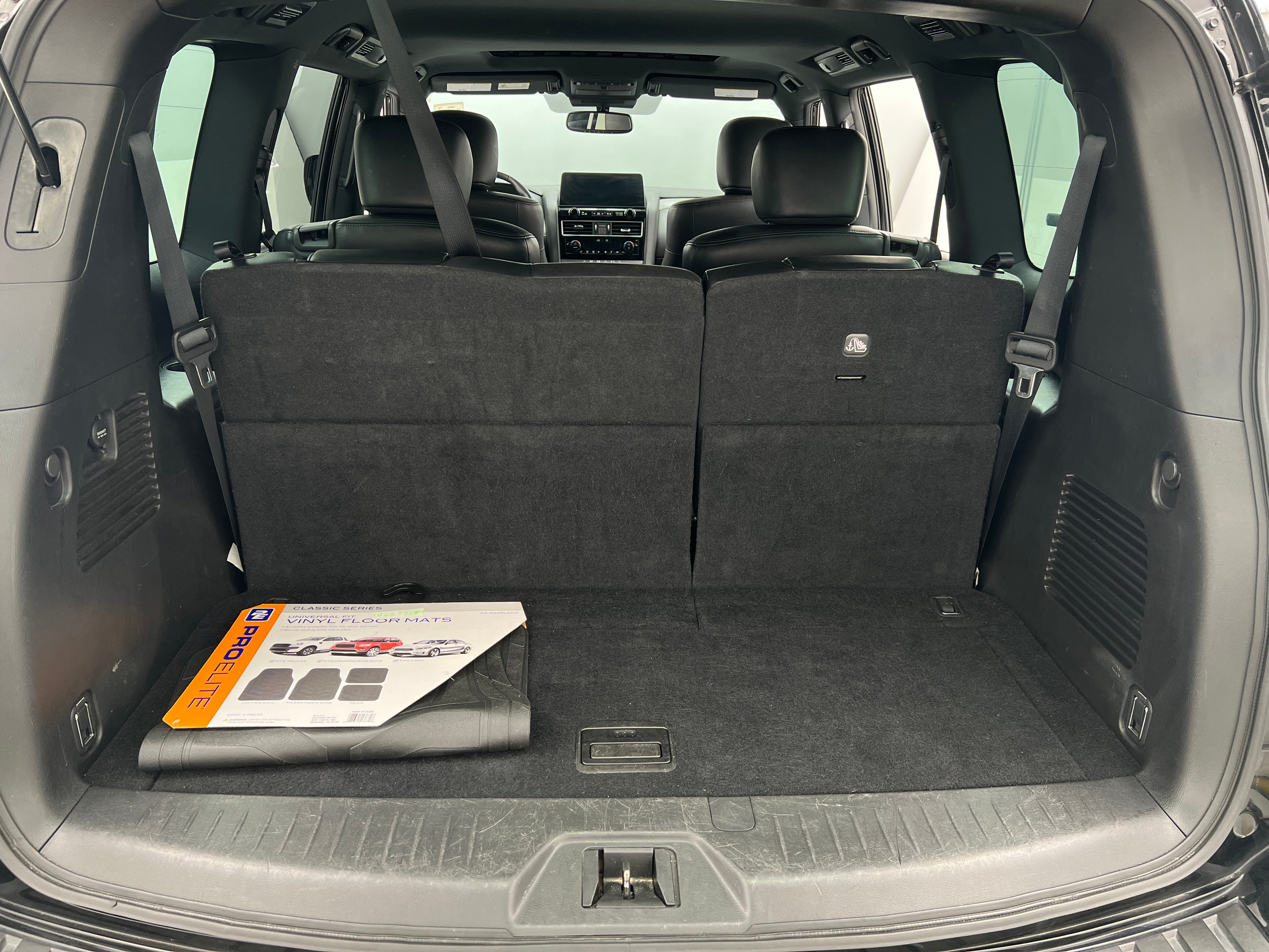 2023 Nissan Armada SL 6