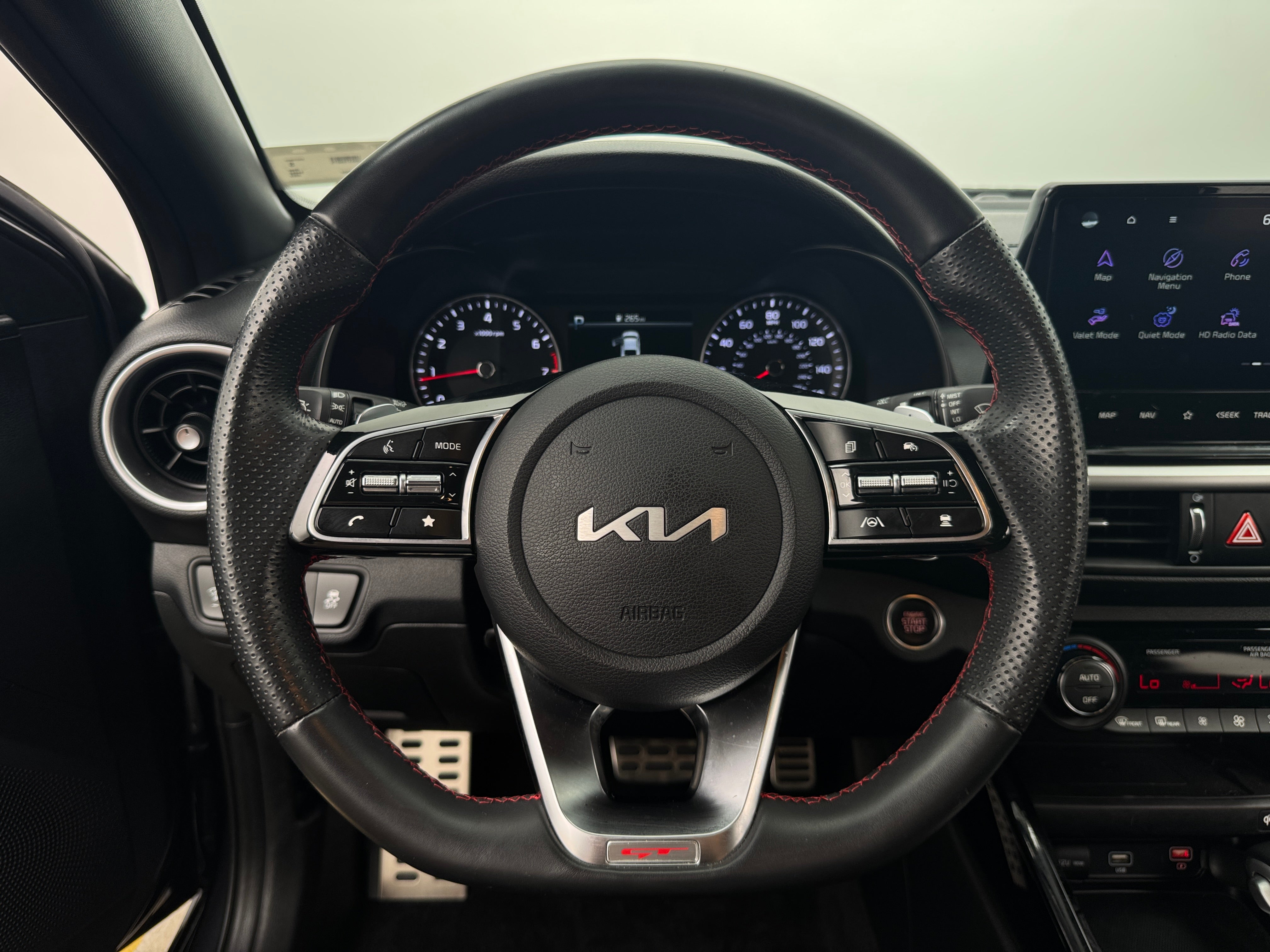 2023 Kia Forte GT 5