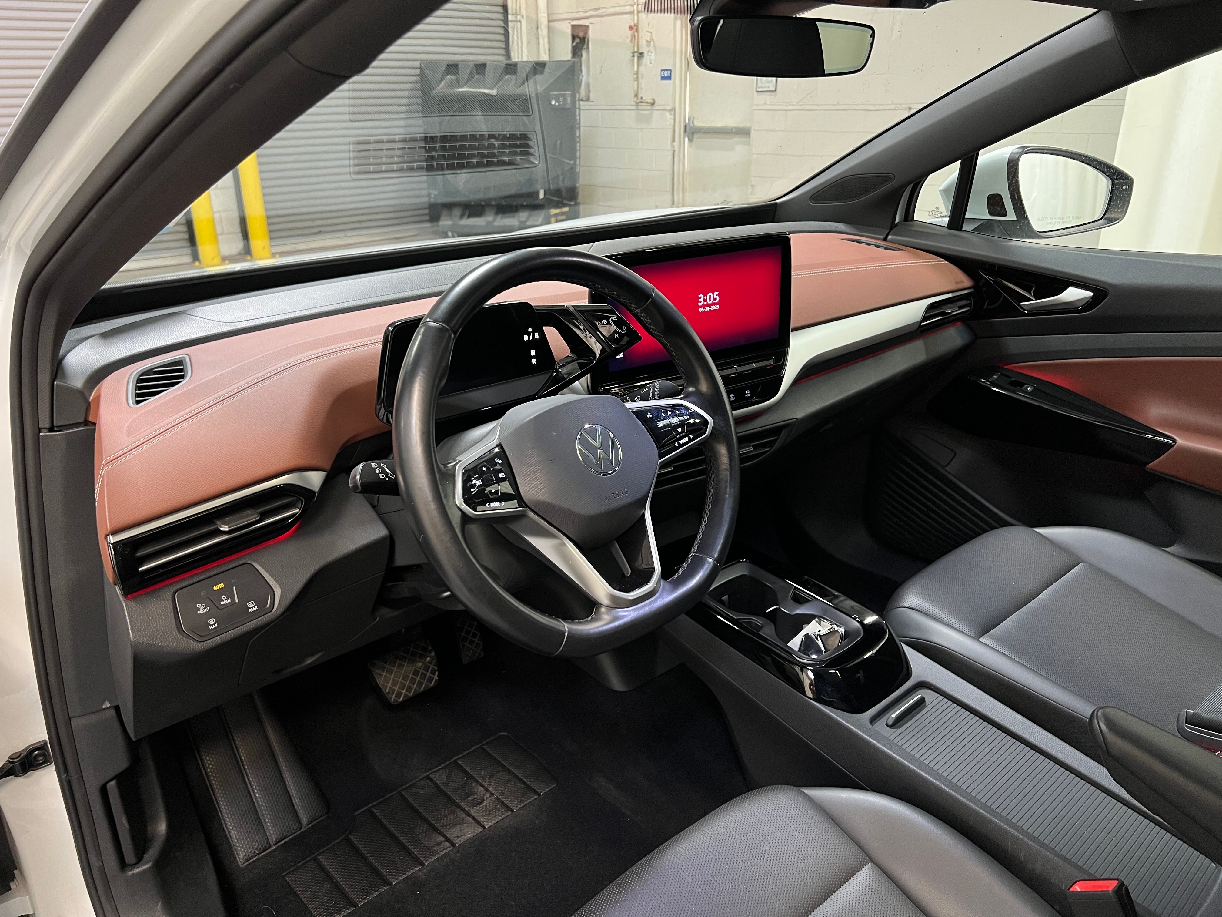 2021 Volkswagen ID.4 Pro S 2