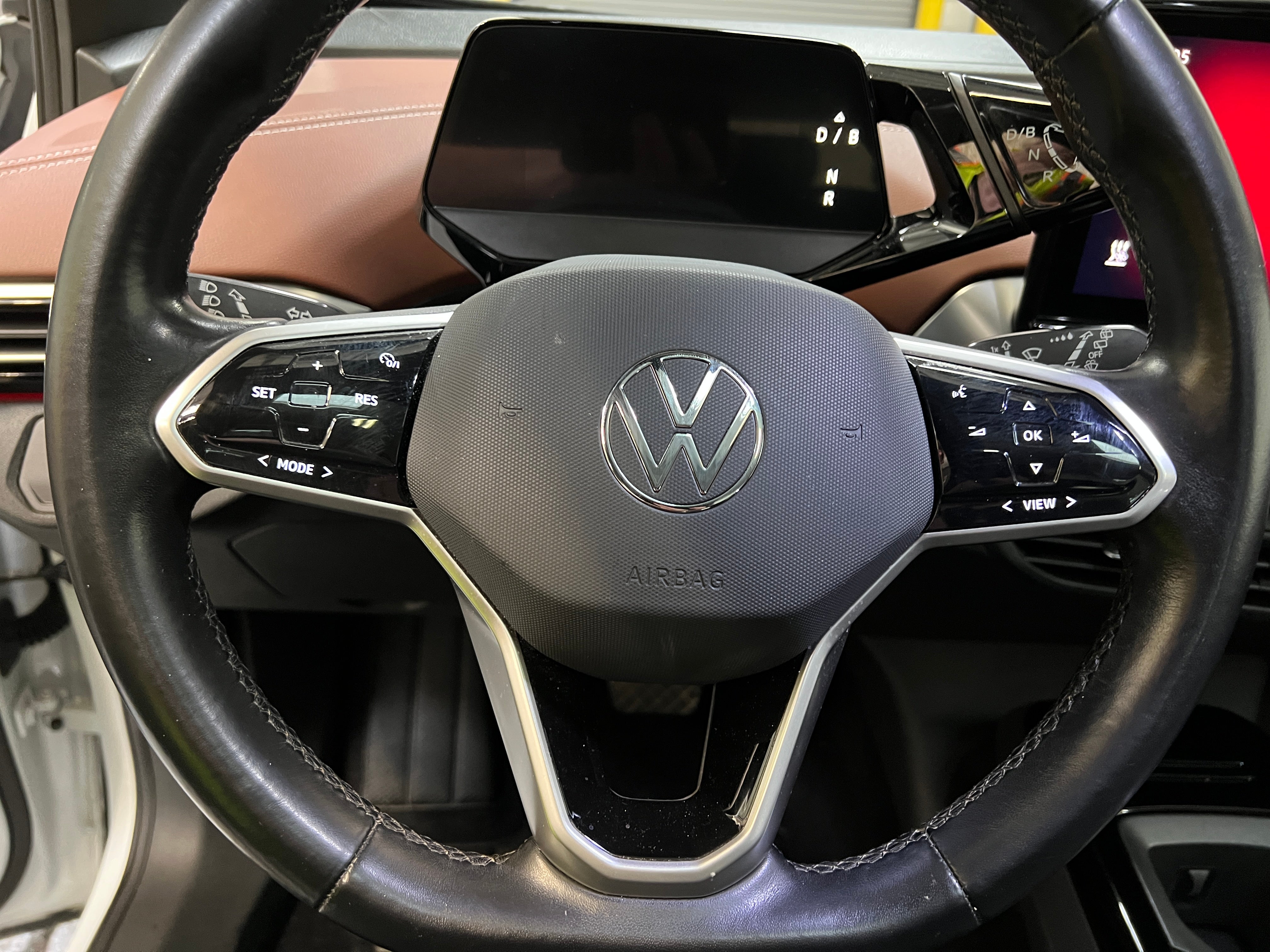 2021 Volkswagen ID.4 Pro S 4