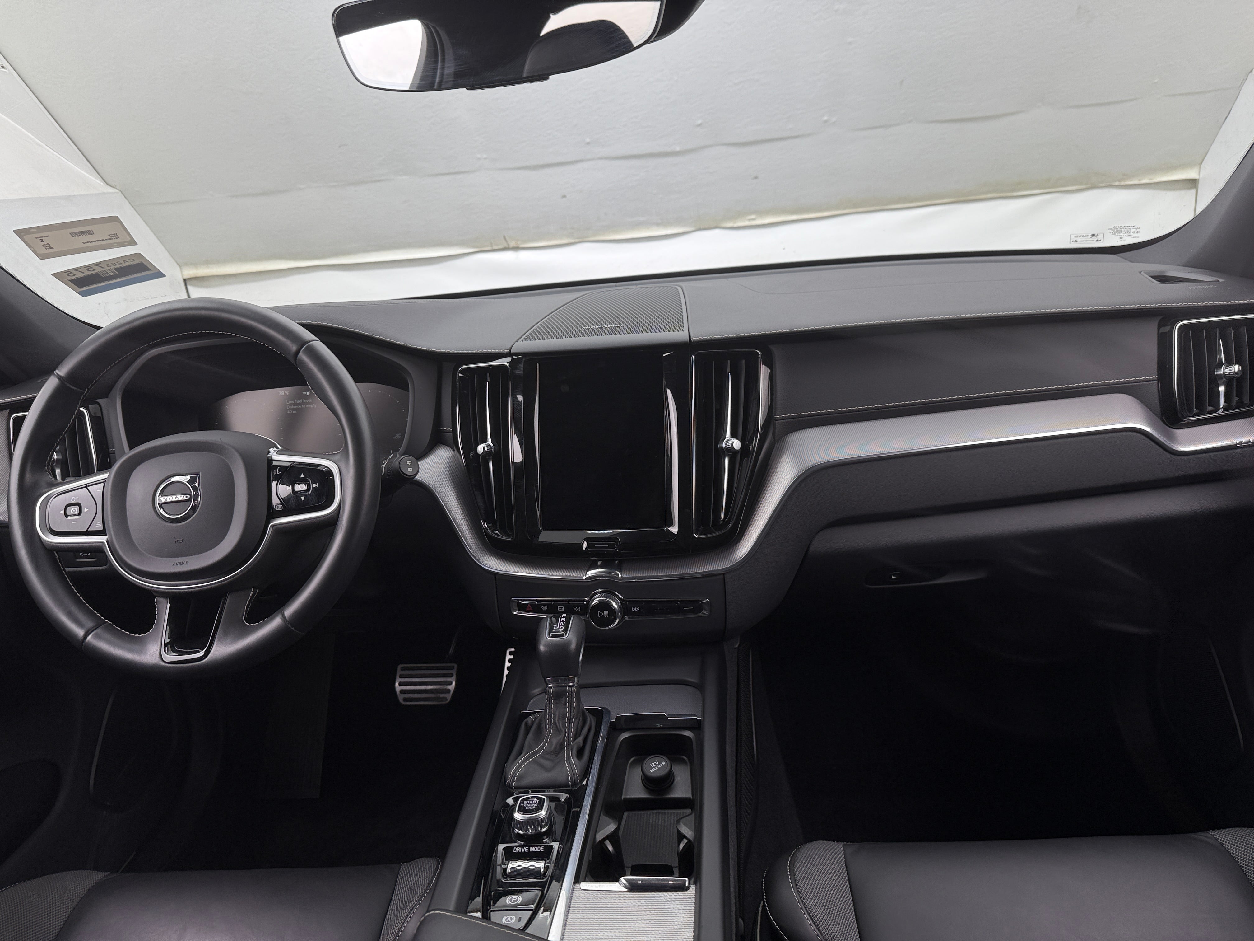 2021 Volvo XC60 T5 R-Design 2