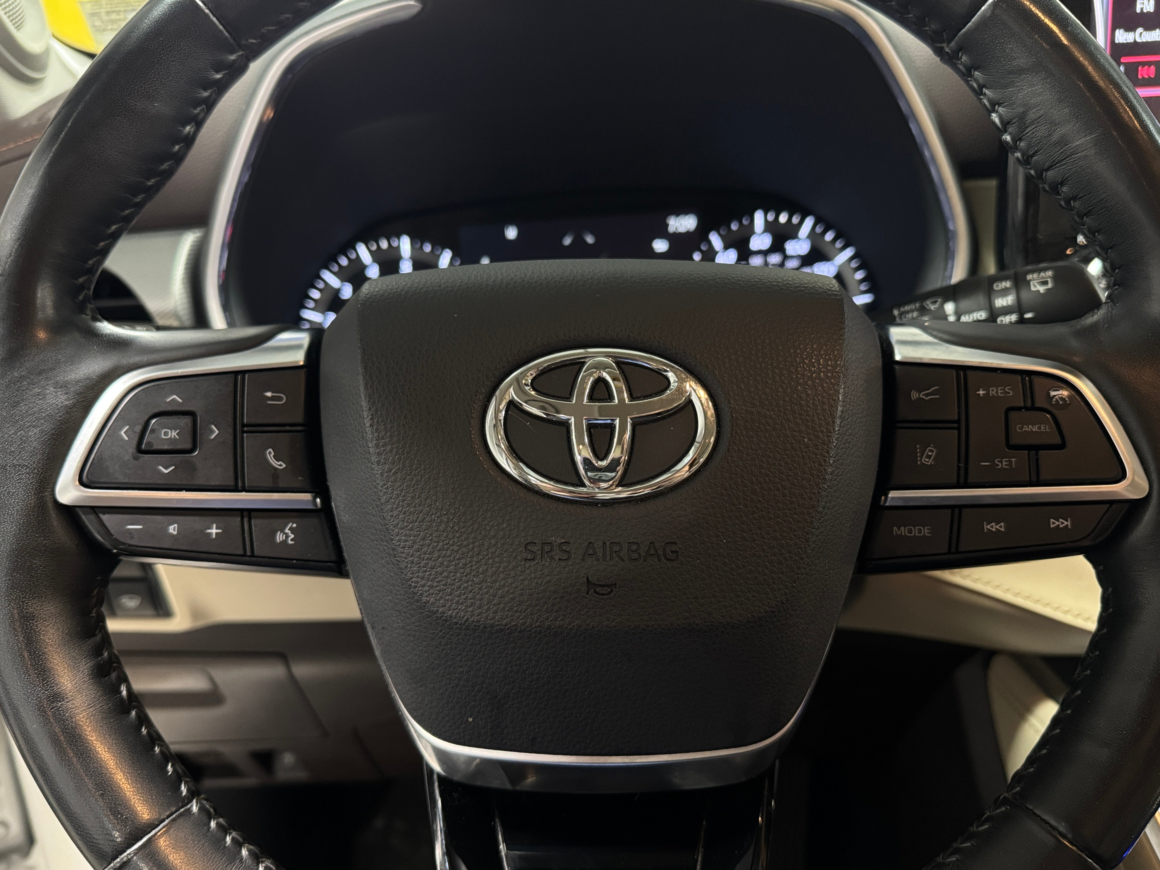 2021 Toyota Highlander Platinum 4