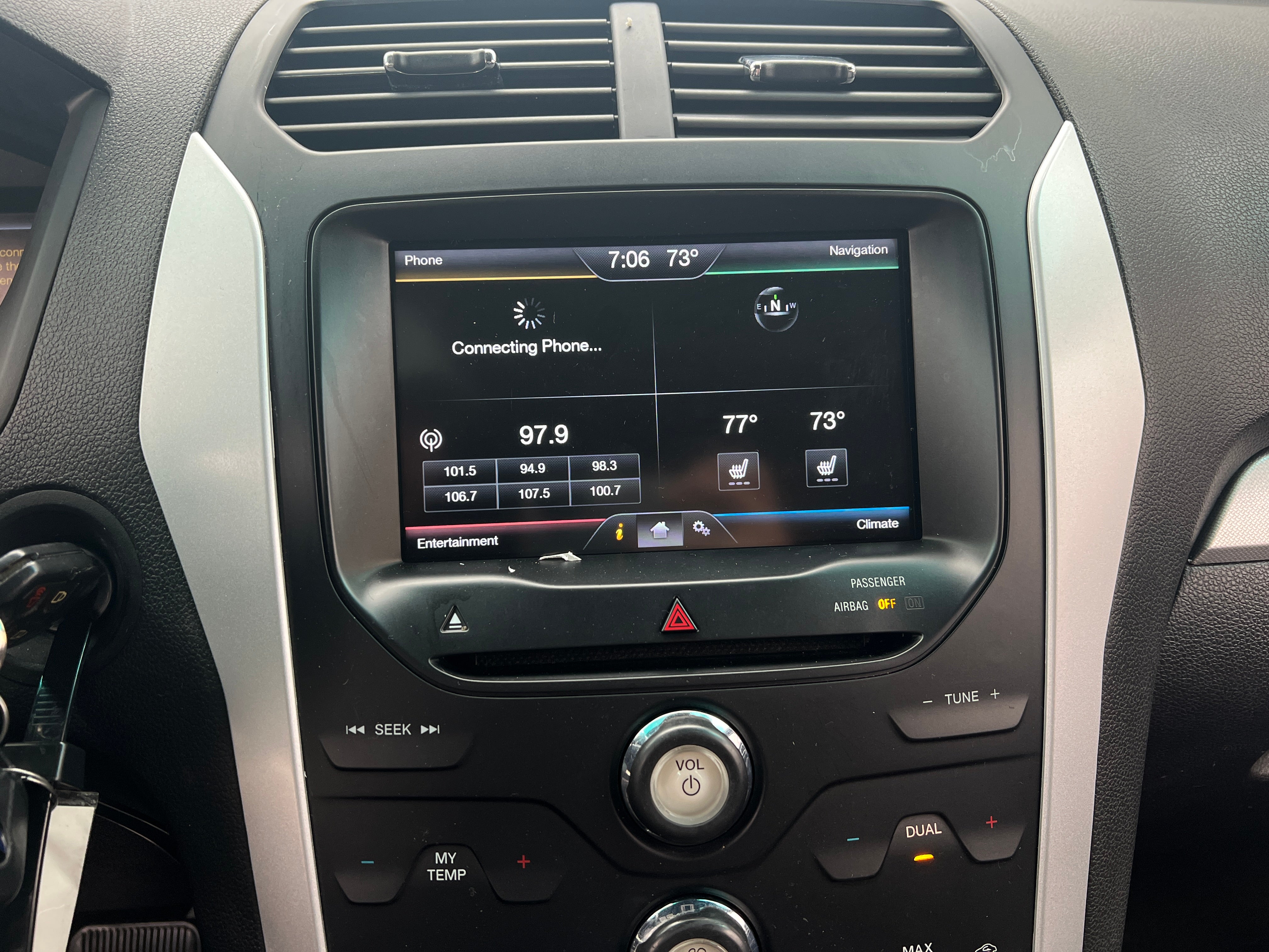2015 Ford Explorer XLT 3