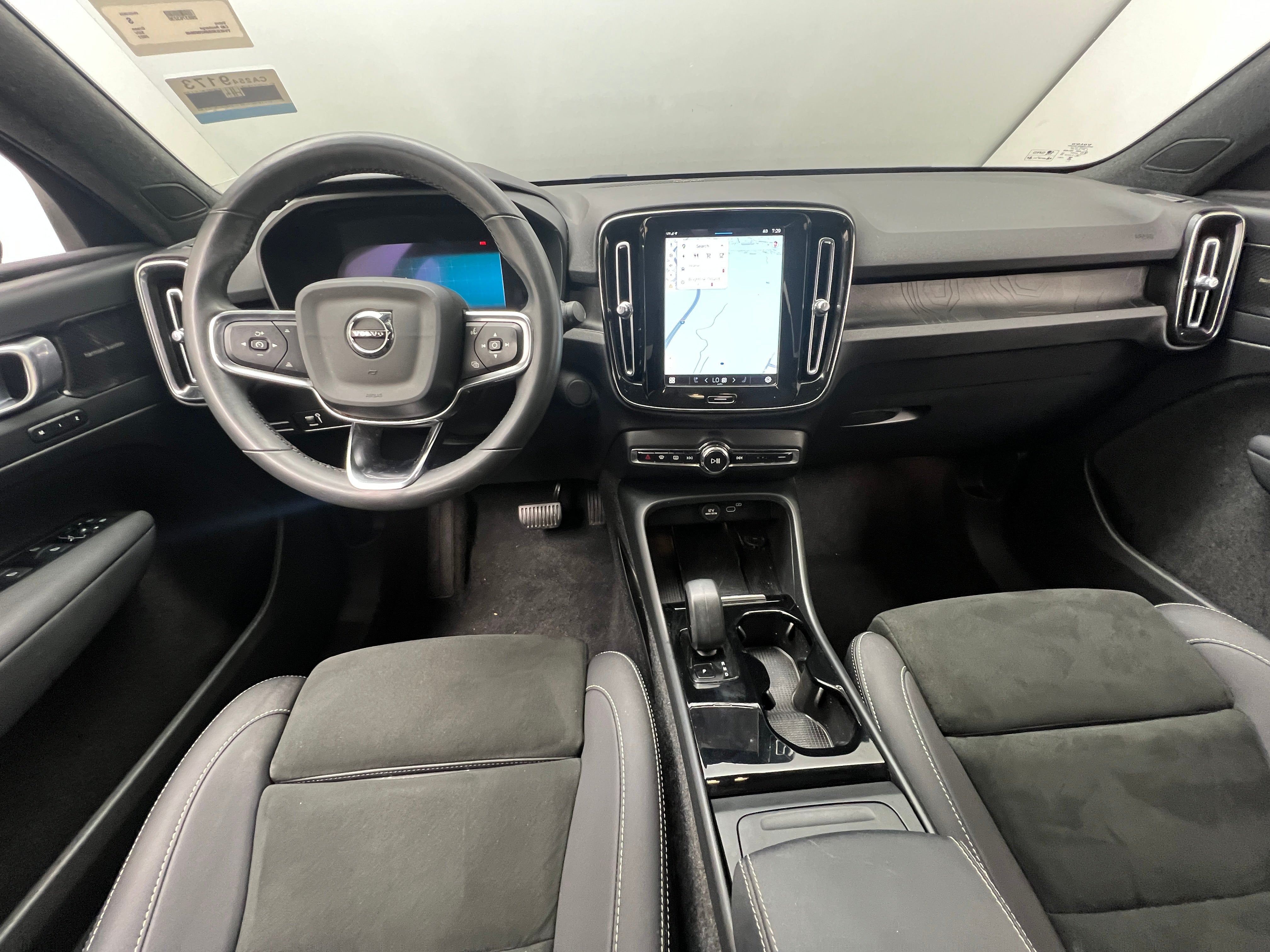 2022 Volvo C40 Ultimate 3