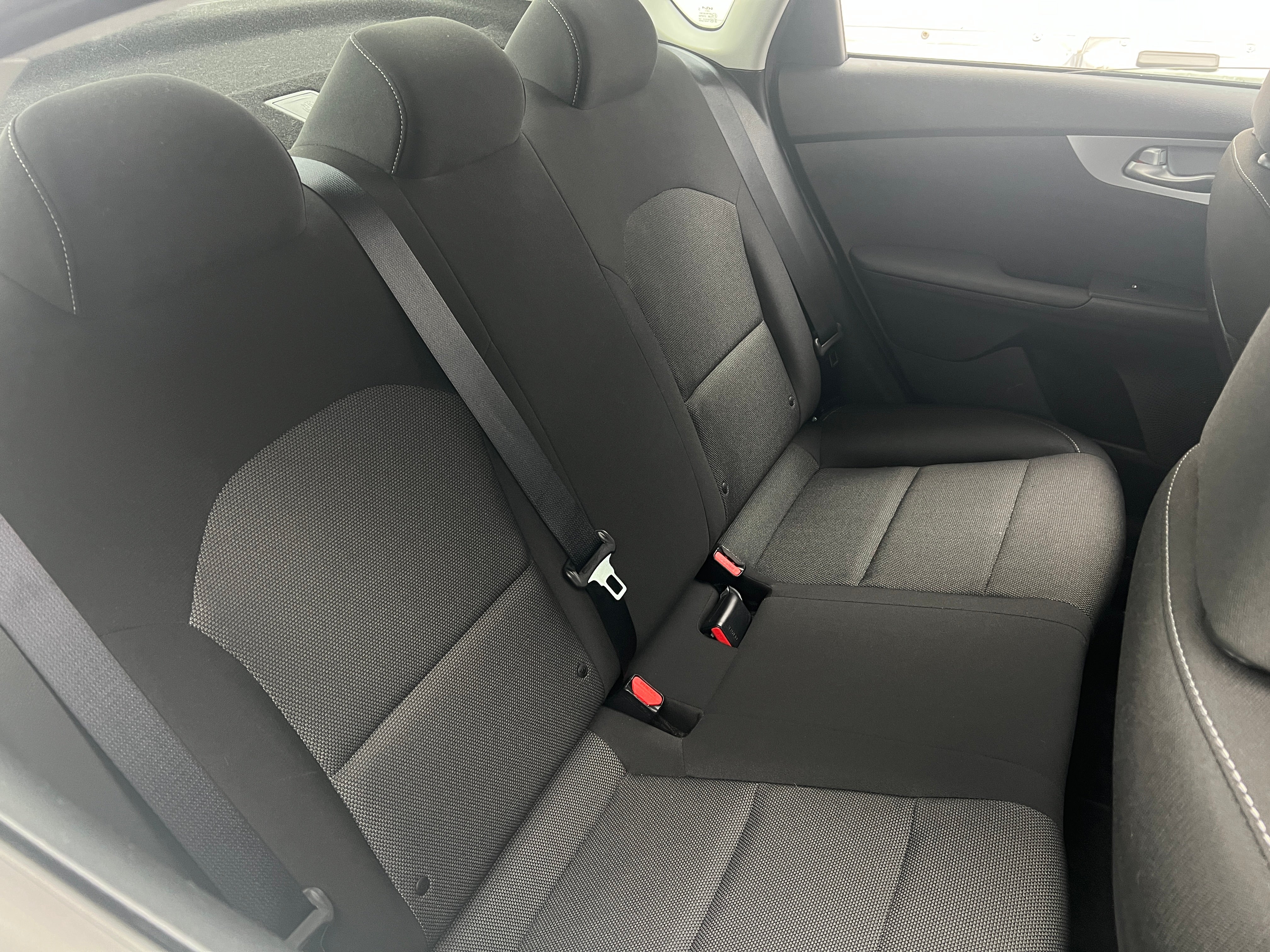 2022 Kia Forte FE 6