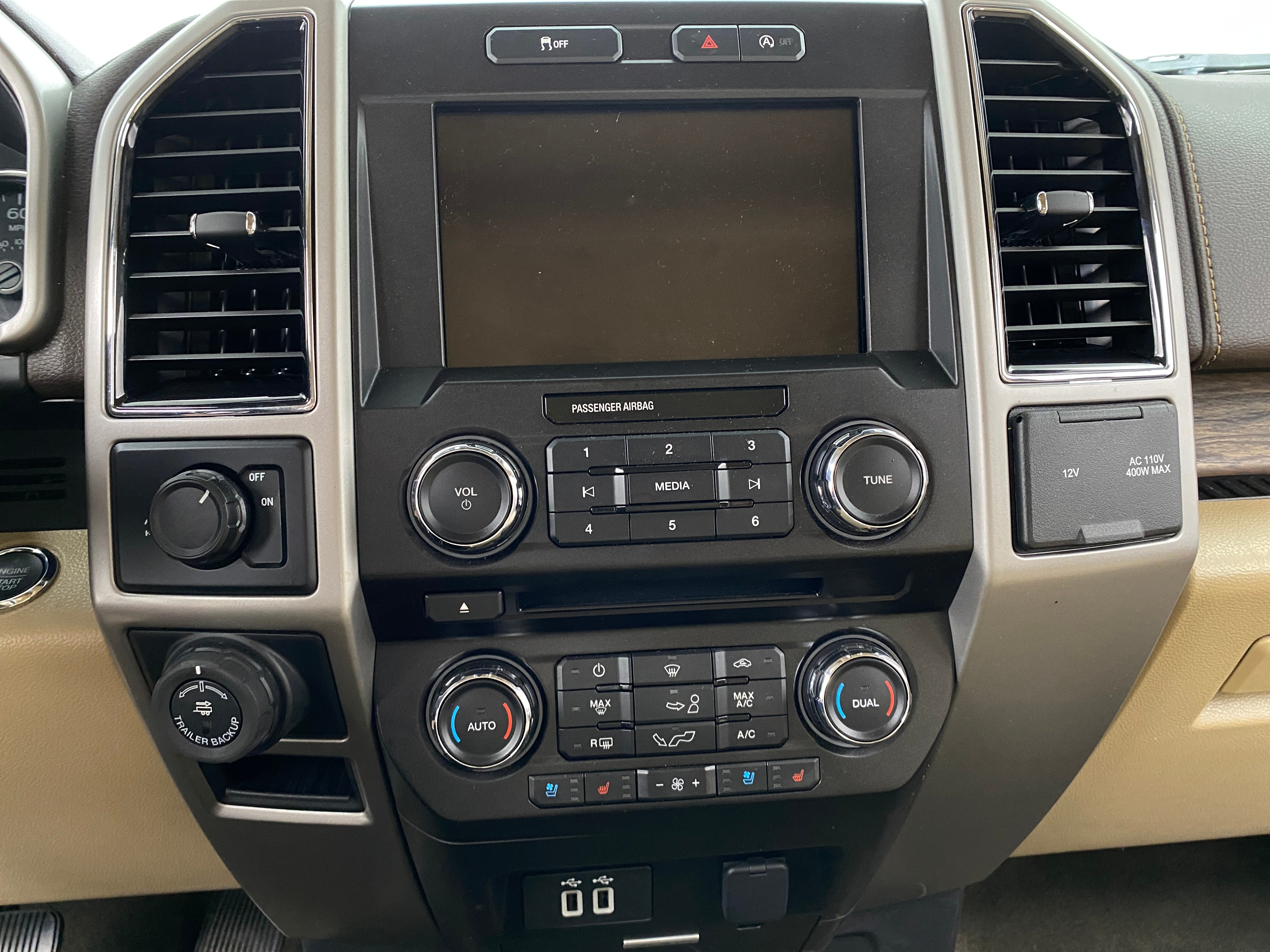 2018 Ford Econoline E-150 3