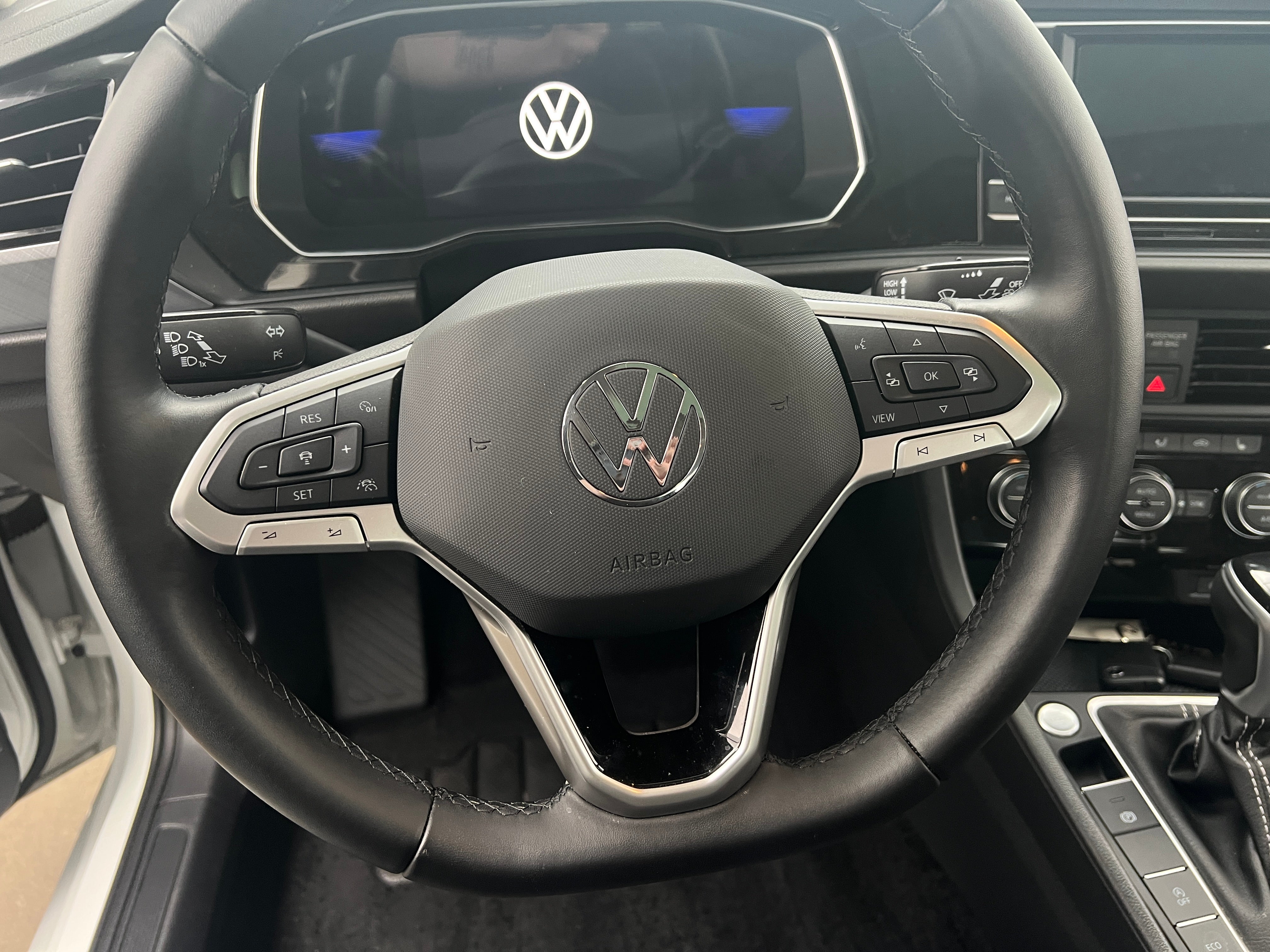 2023 Volkswagen Jetta SE 4