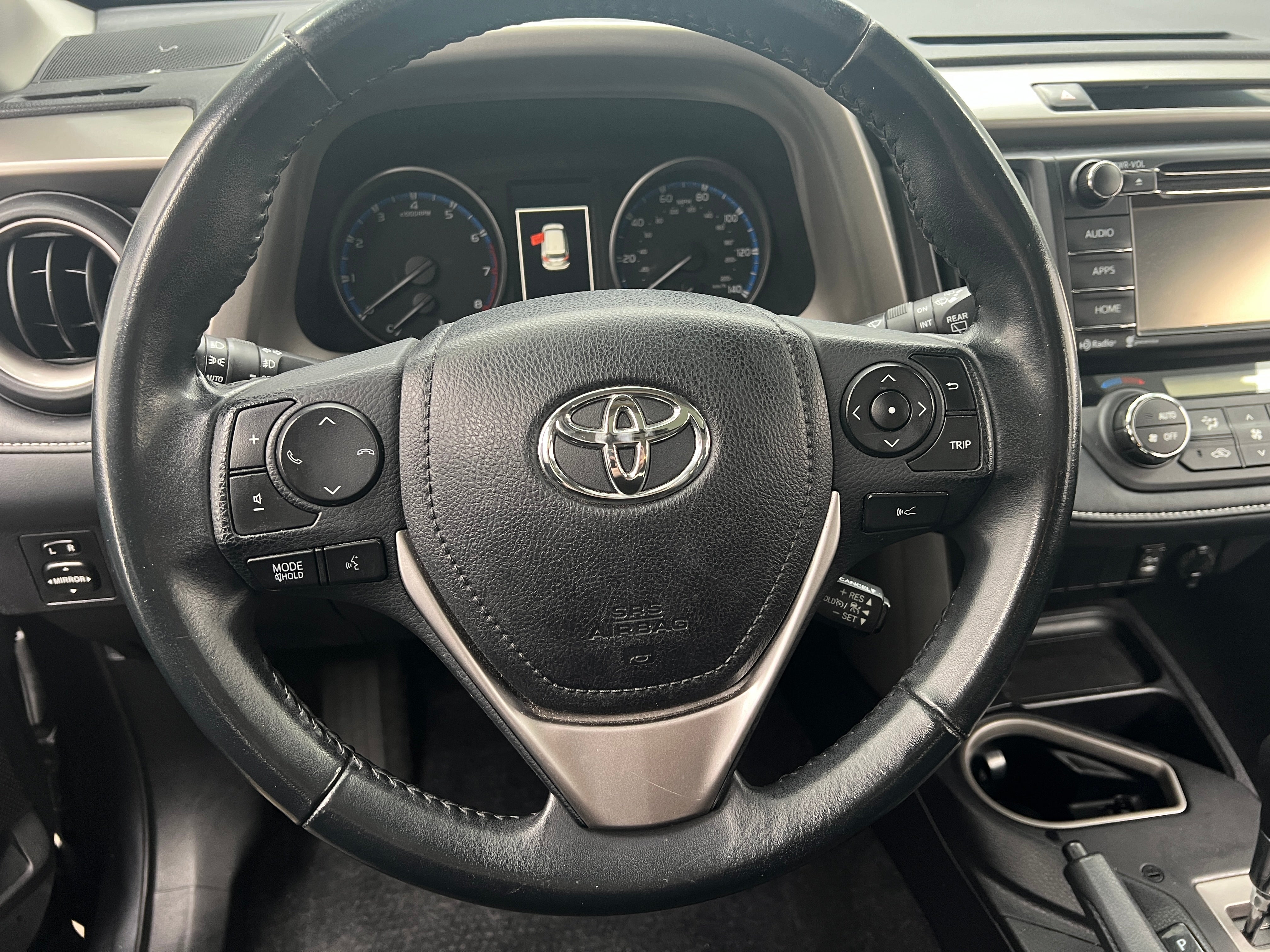 2018 Toyota RAV4 XLE 5